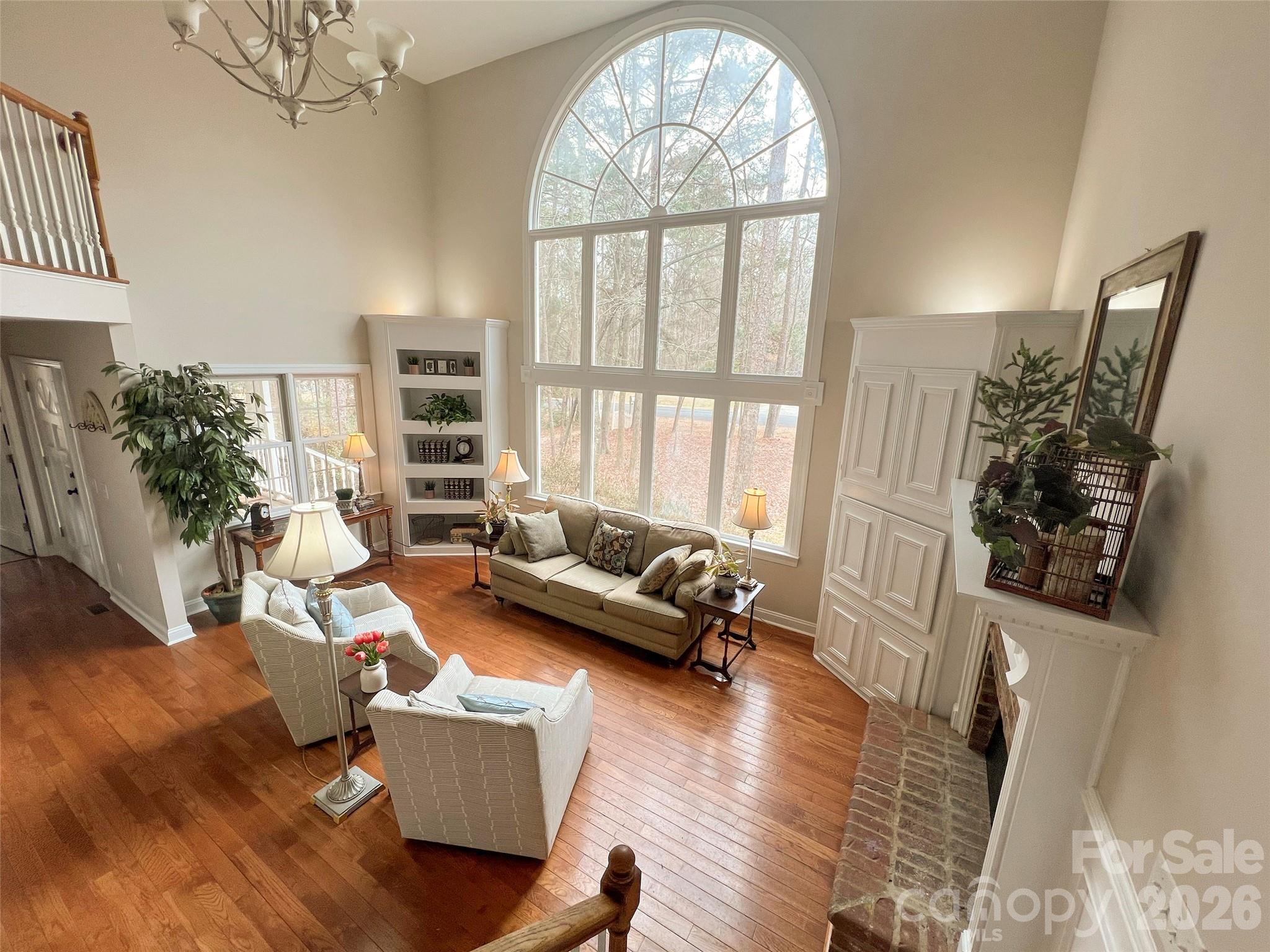 719 Victorian Lane