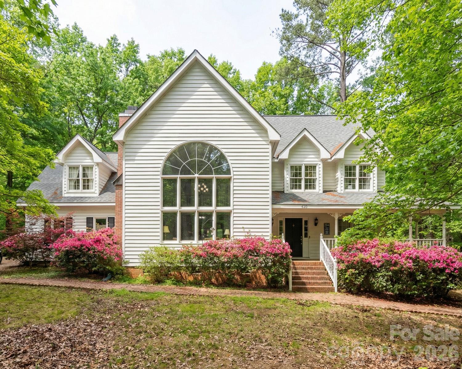 719 Victorian Lane