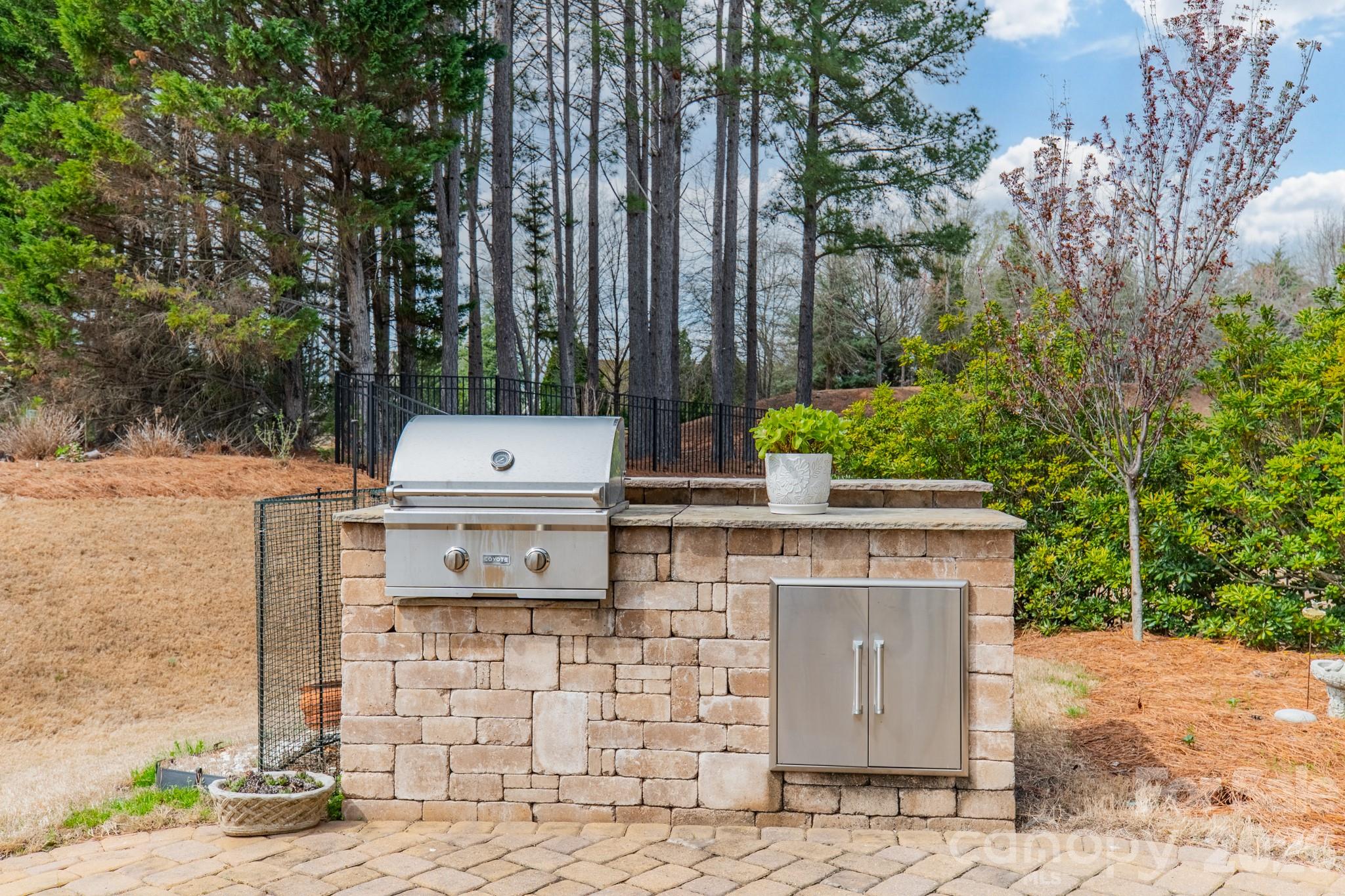 1056 Shiloh Bend Trail