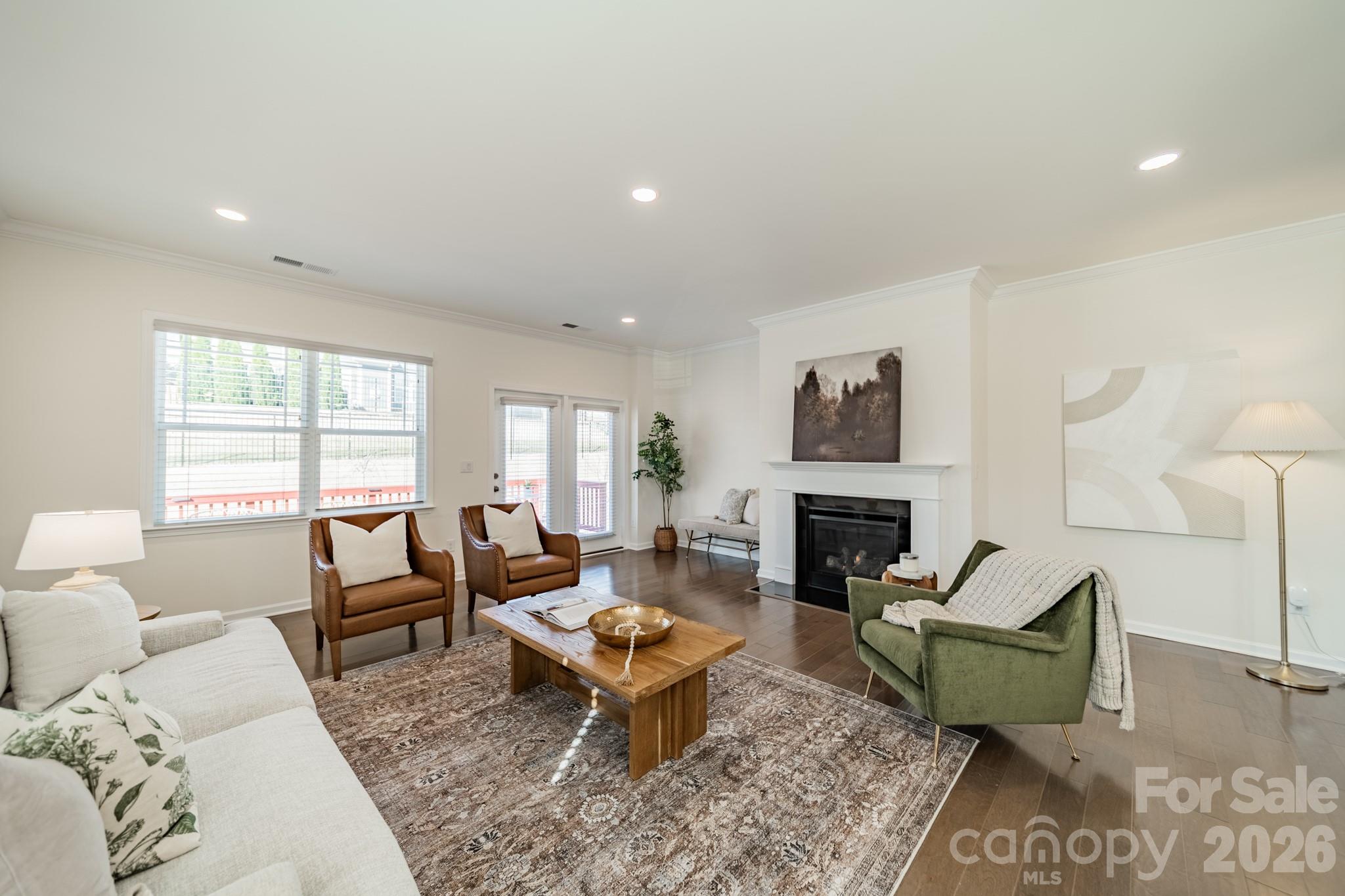 1032 Argentium Way