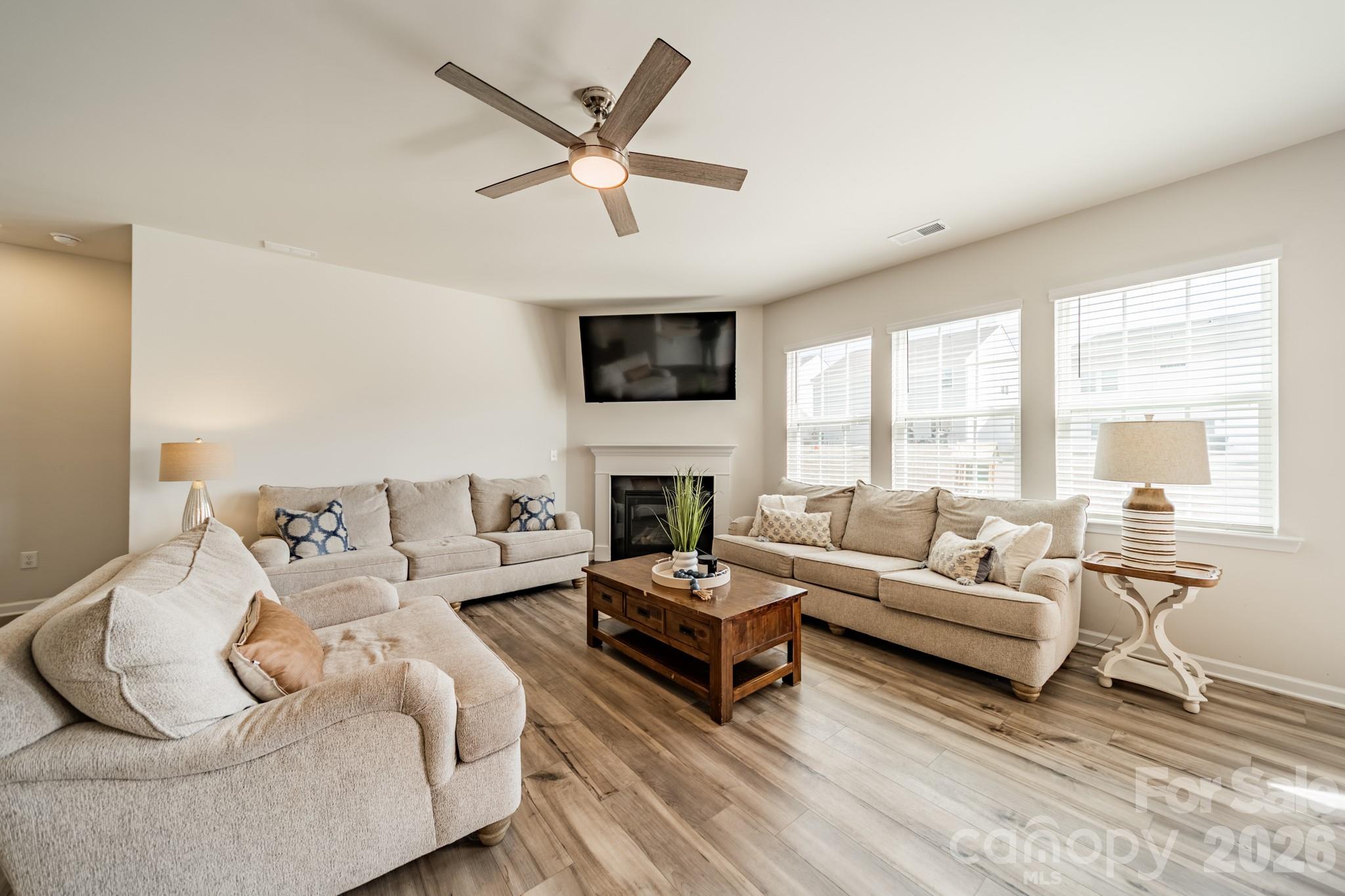 5542 Soft Shell Drive