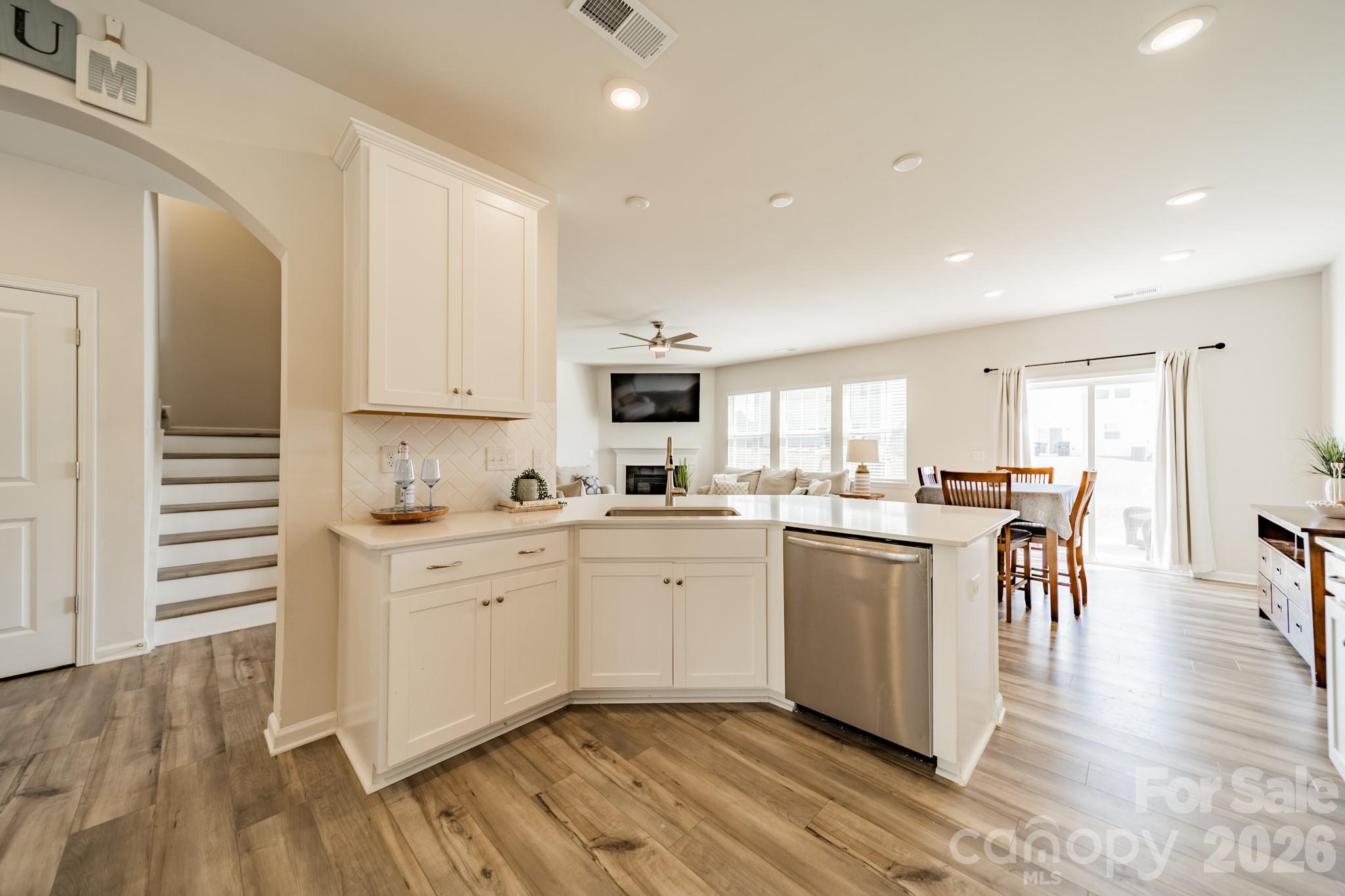 5542 Soft Shell Drive