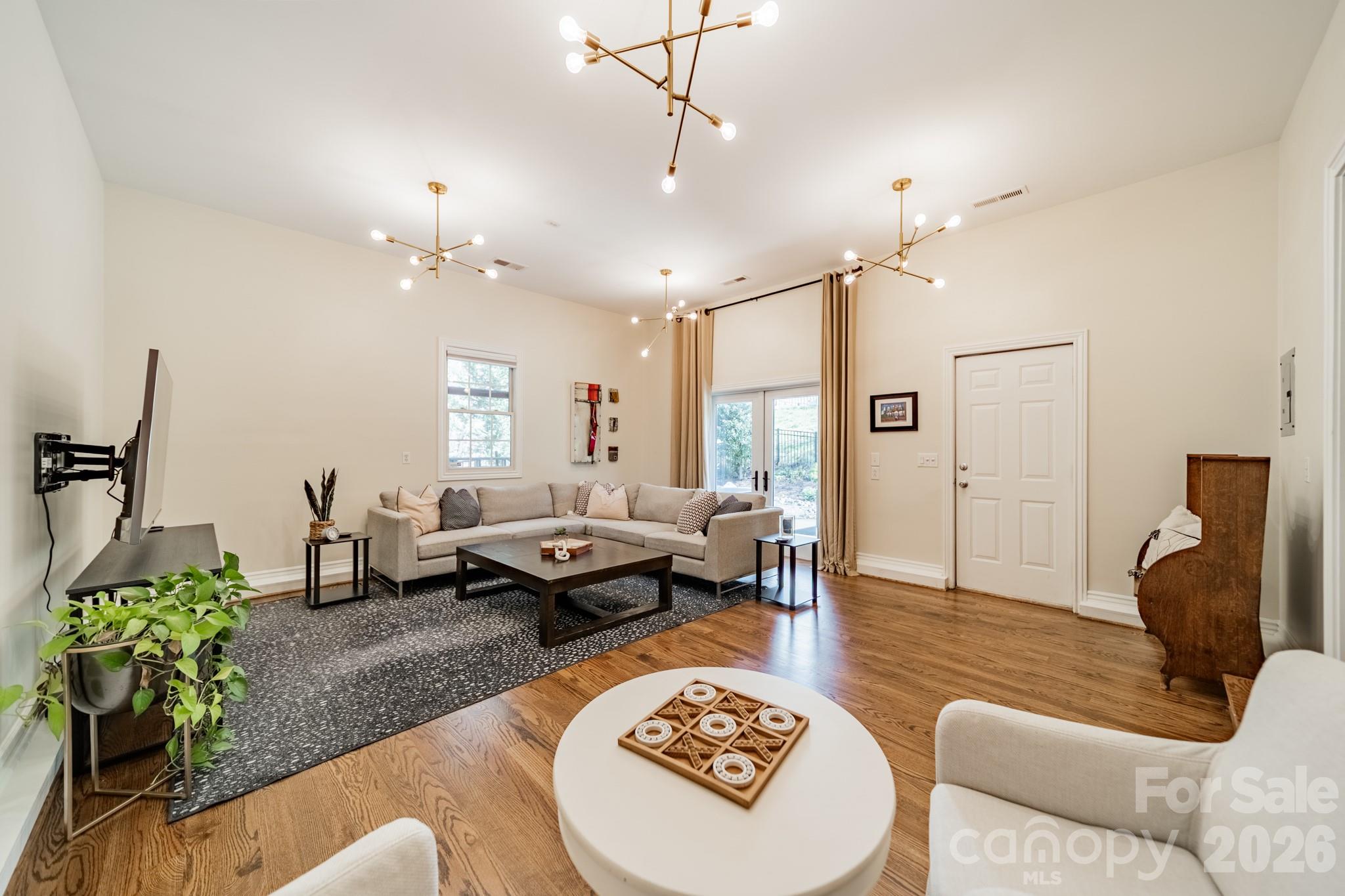 3264 Richards Crossing