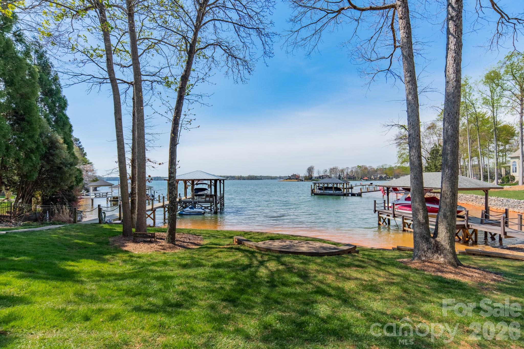 118 Pointe Harbour Lane