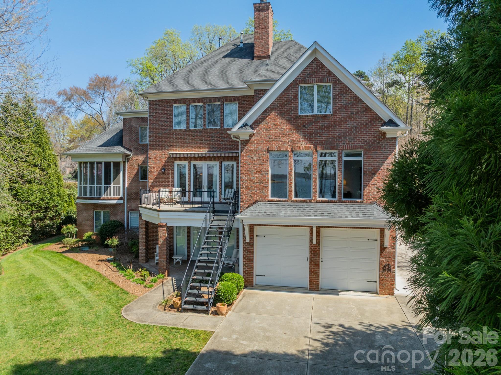 118 Pointe Harbour Lane