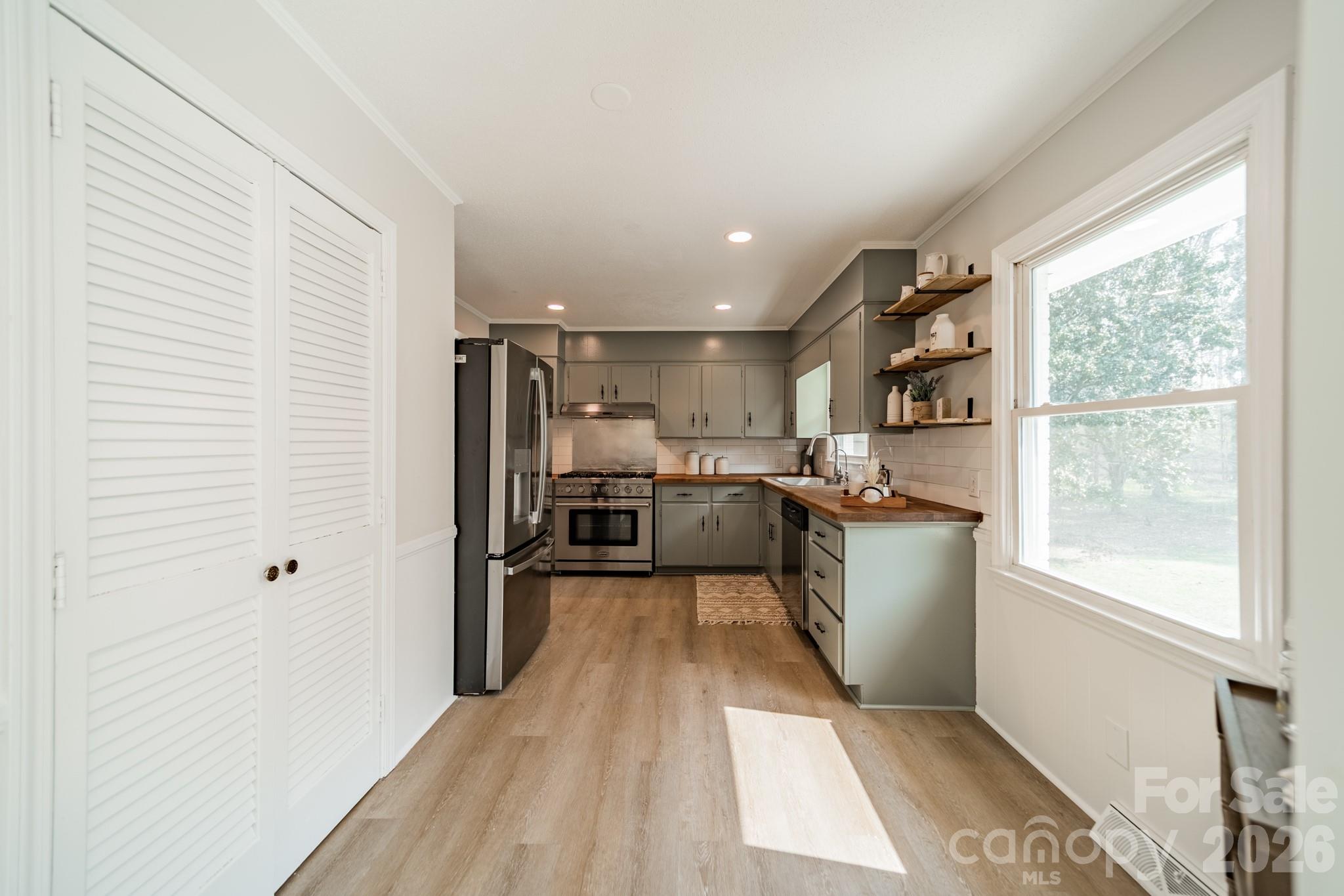 2023 Briarwood Circle