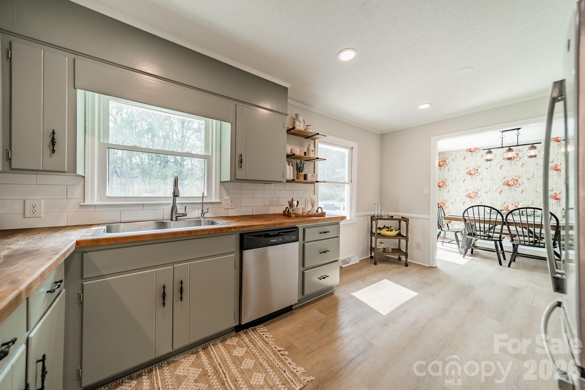 2023 Briarwood Circle