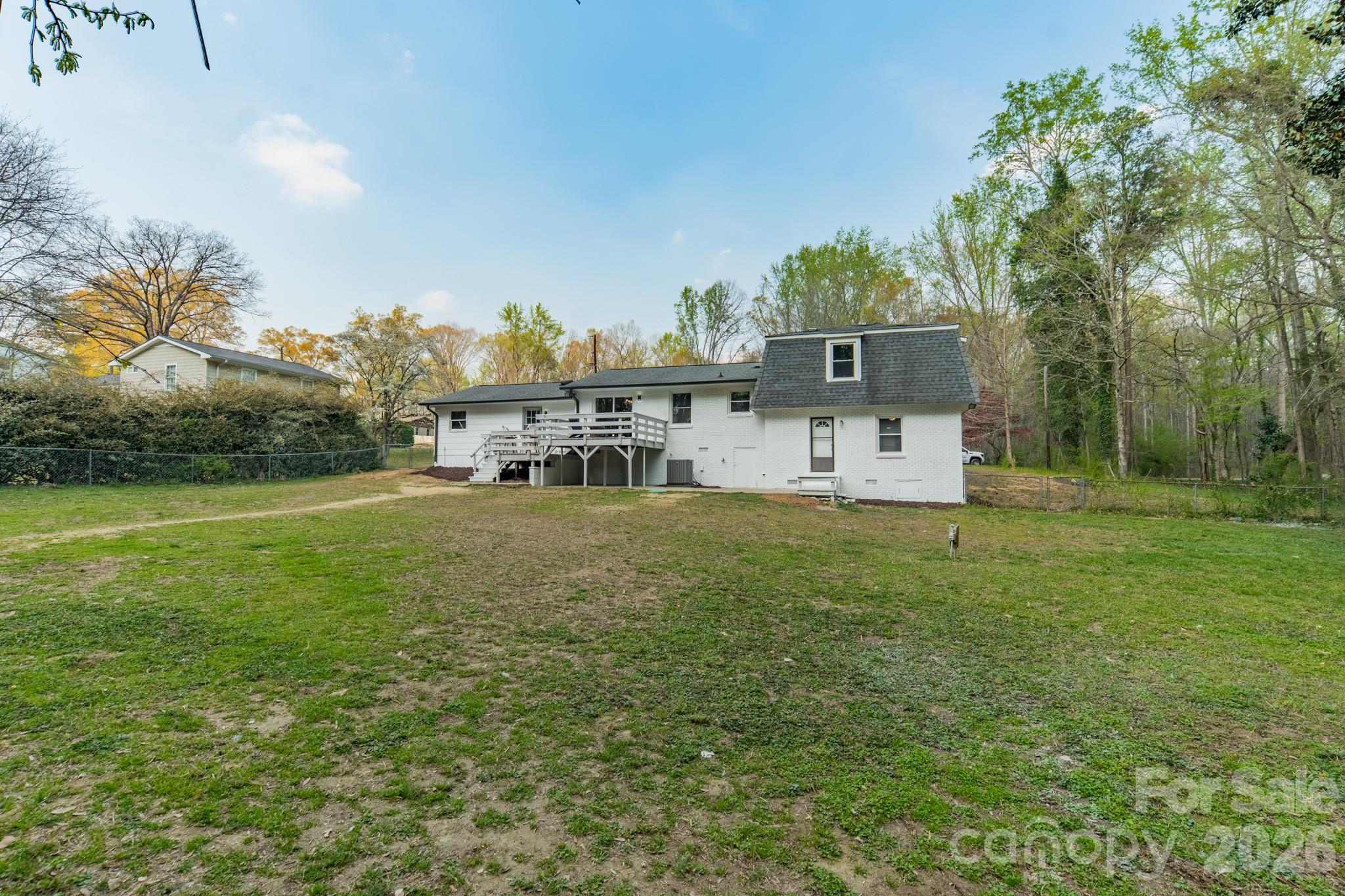 2023 Briarwood Circle