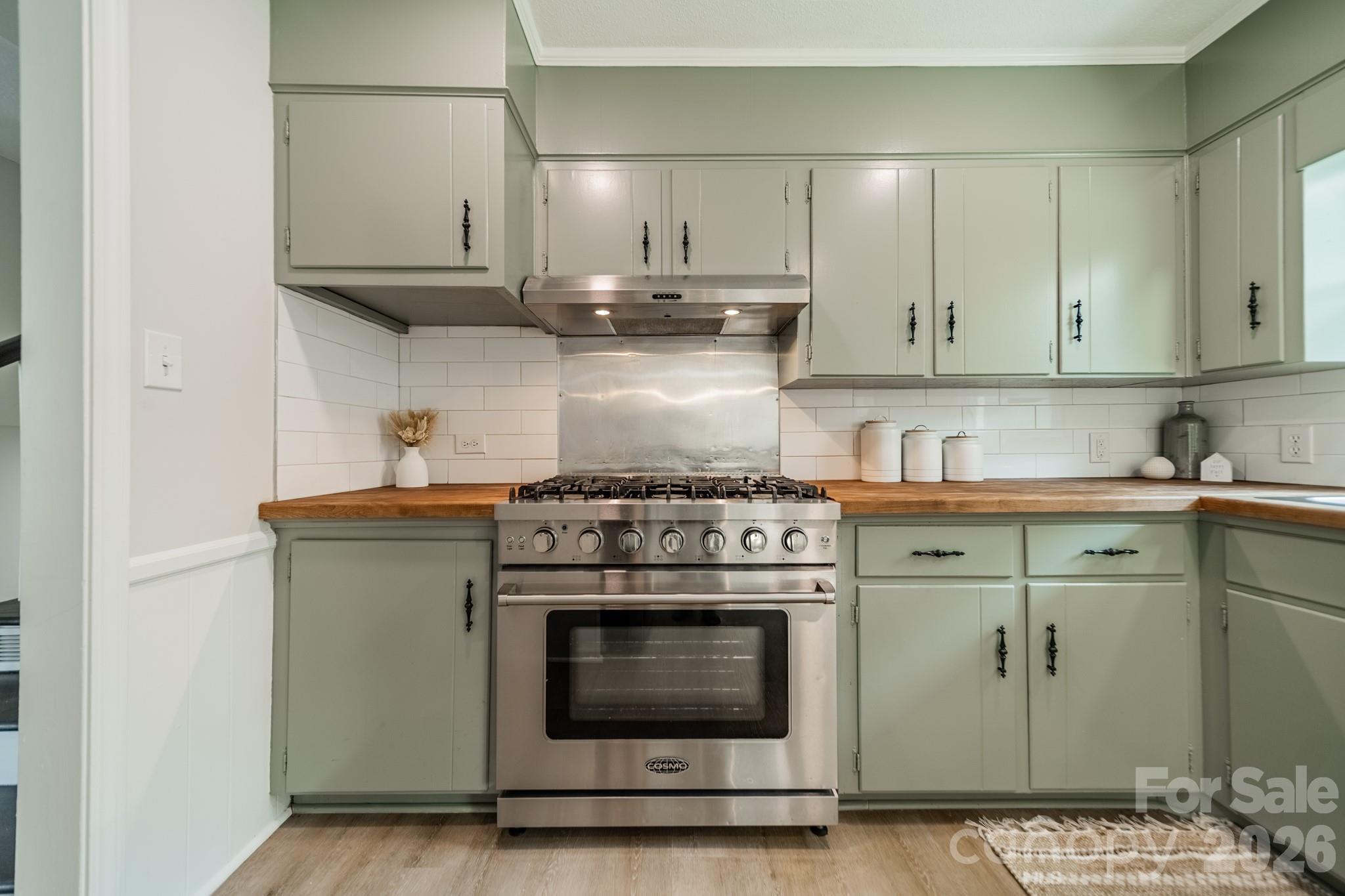 2023 Briarwood Circle