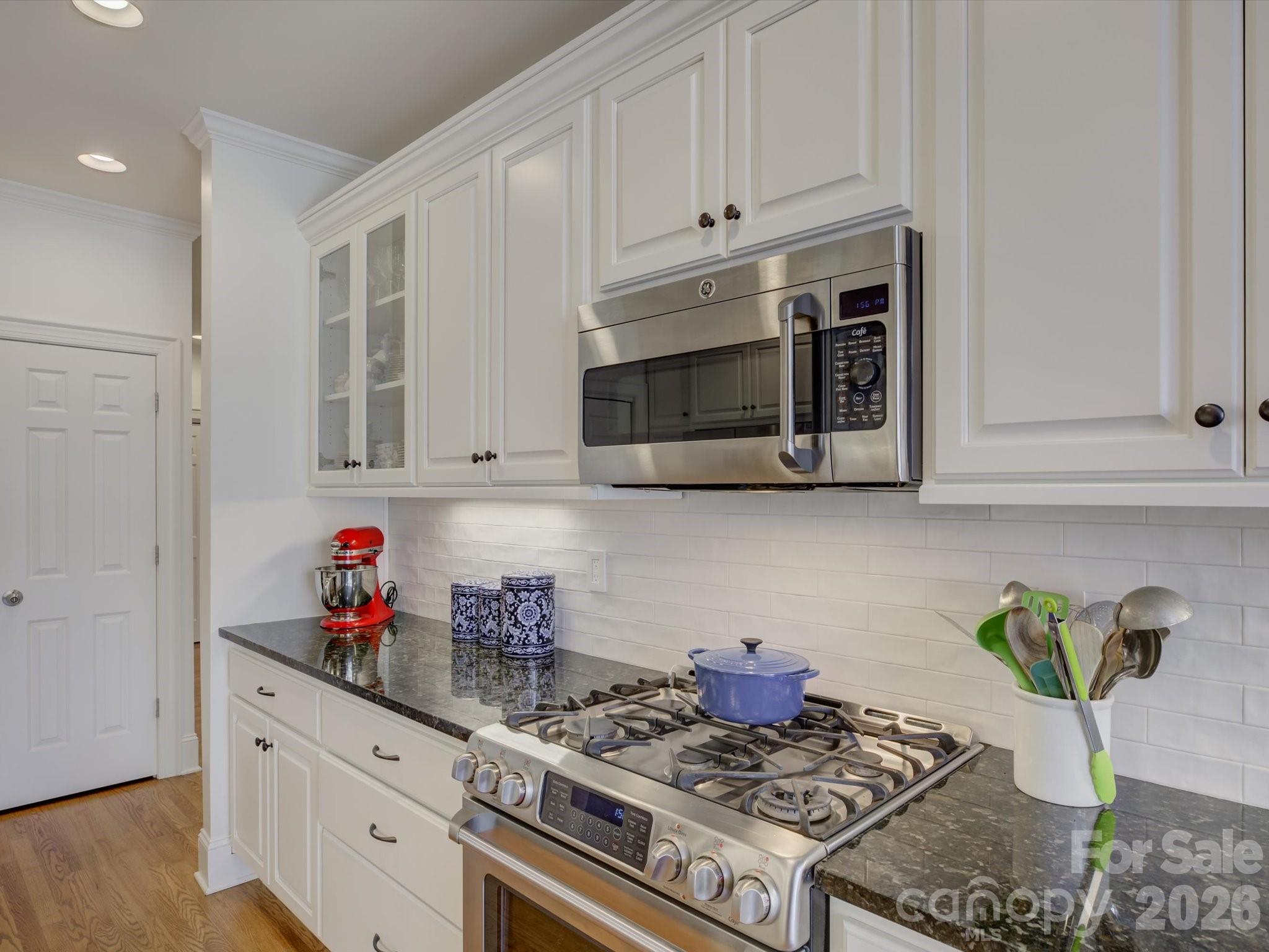 8905 Challis Hill Lane