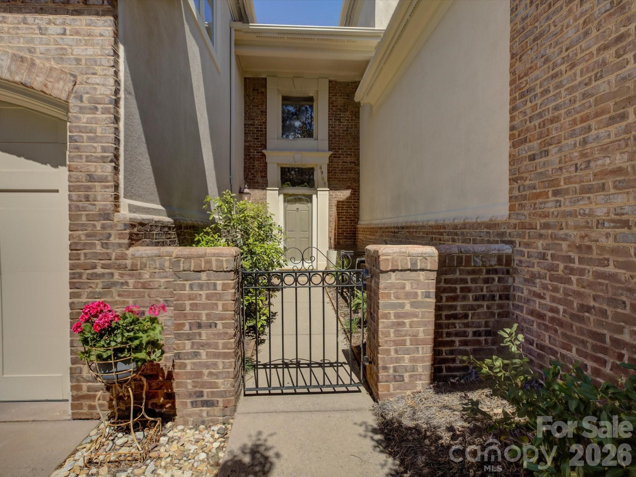 8905 Challis Hill Lane