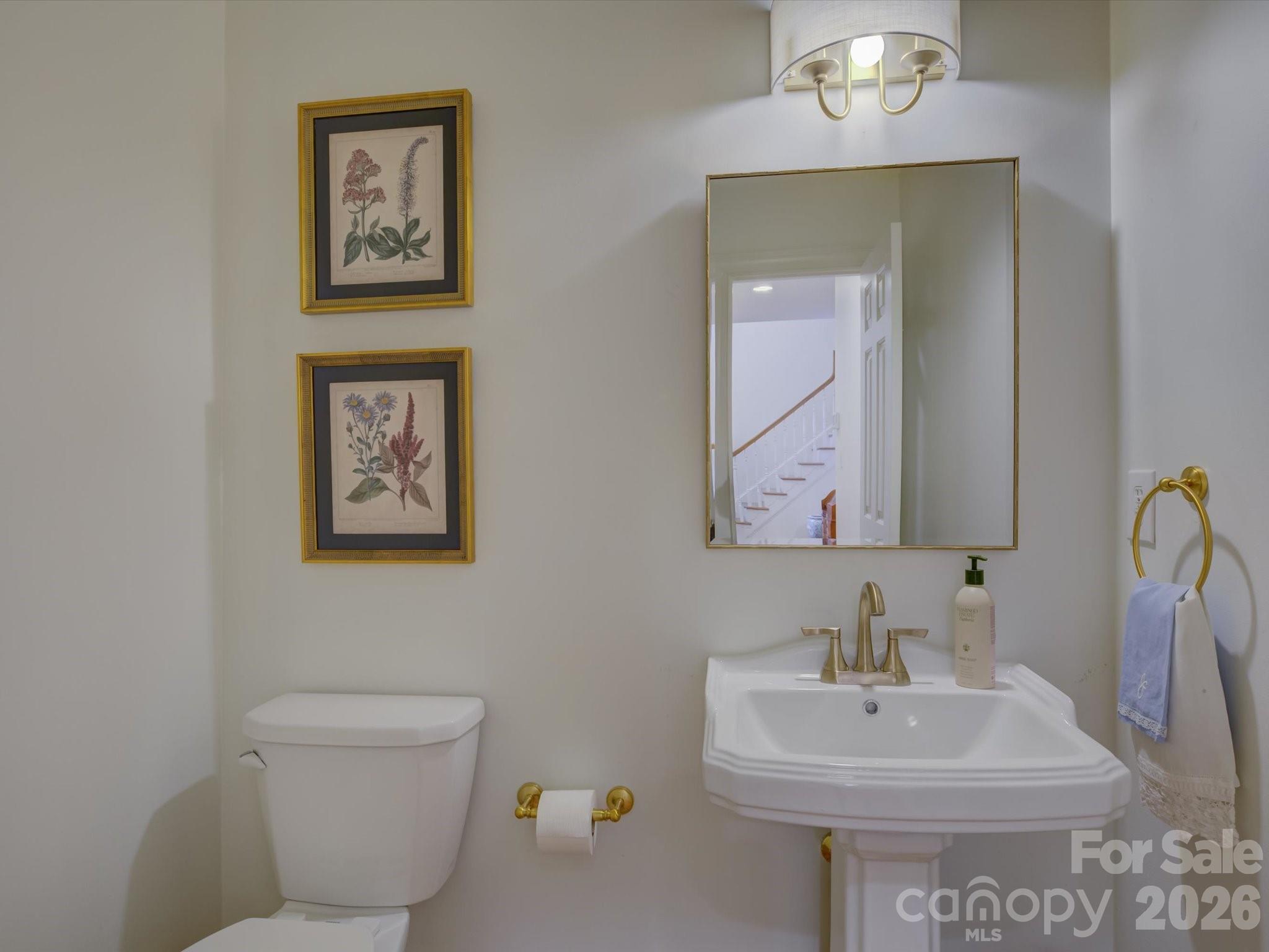 8905 Challis Hill Lane