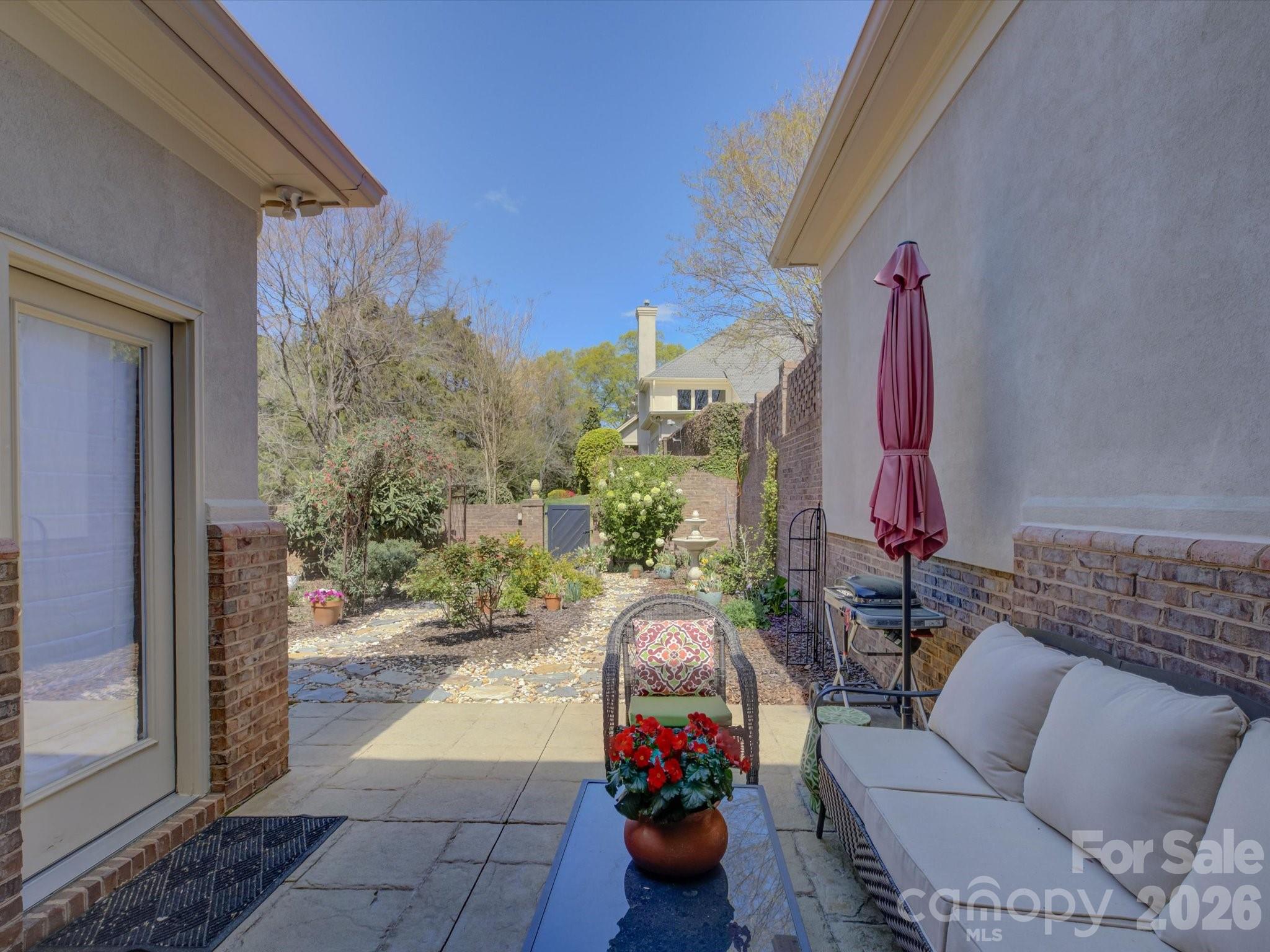 8905 Challis Hill Lane