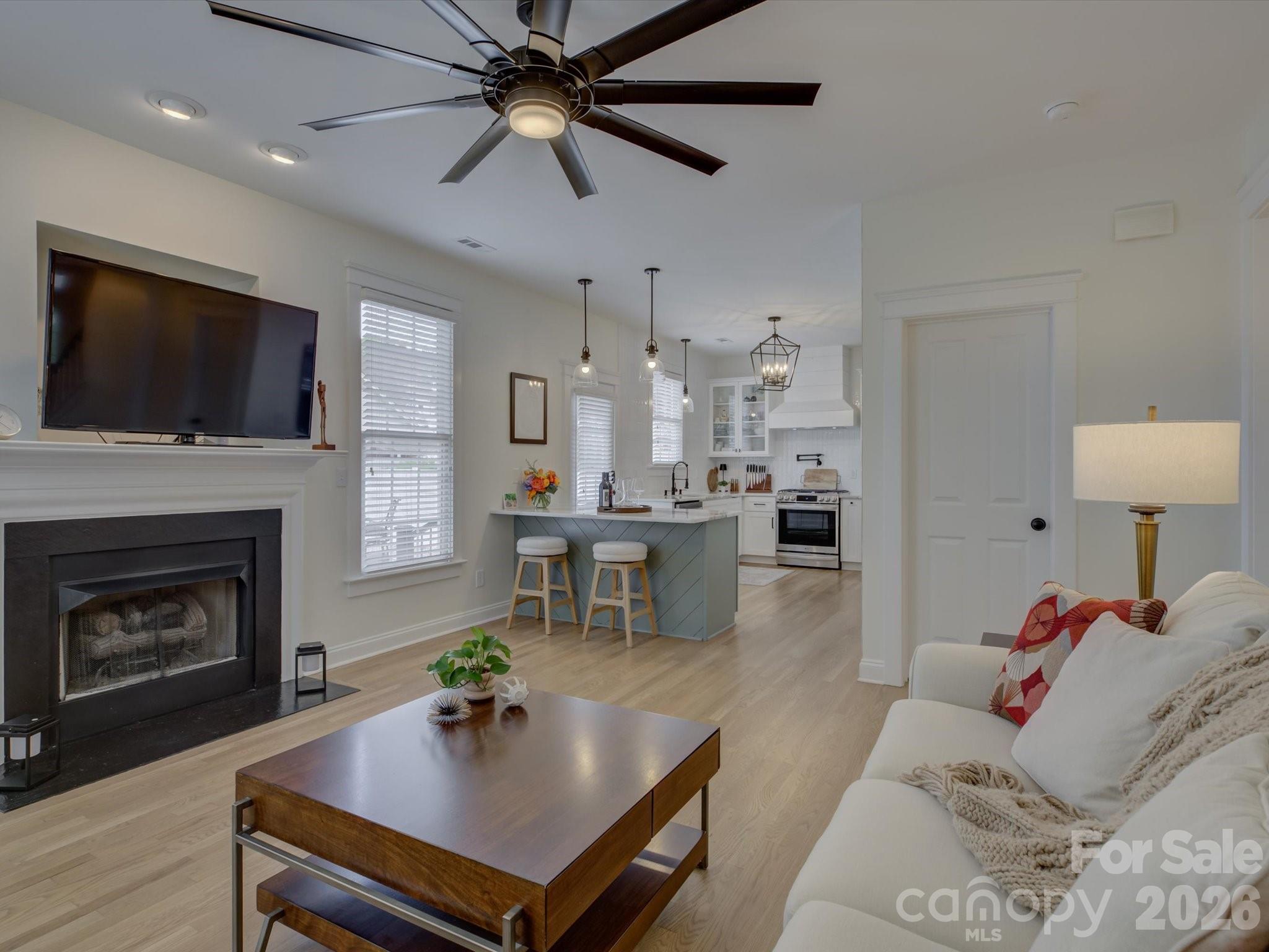 1305 Barnett Woods Crossing