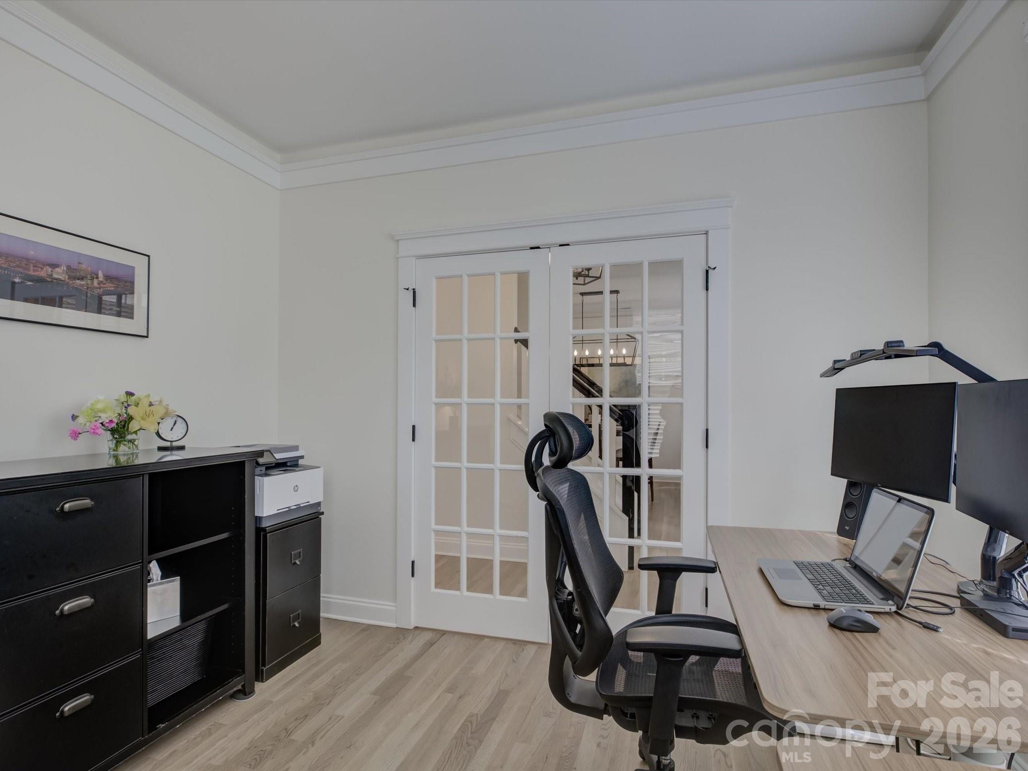 1305 Barnett Woods Crossing