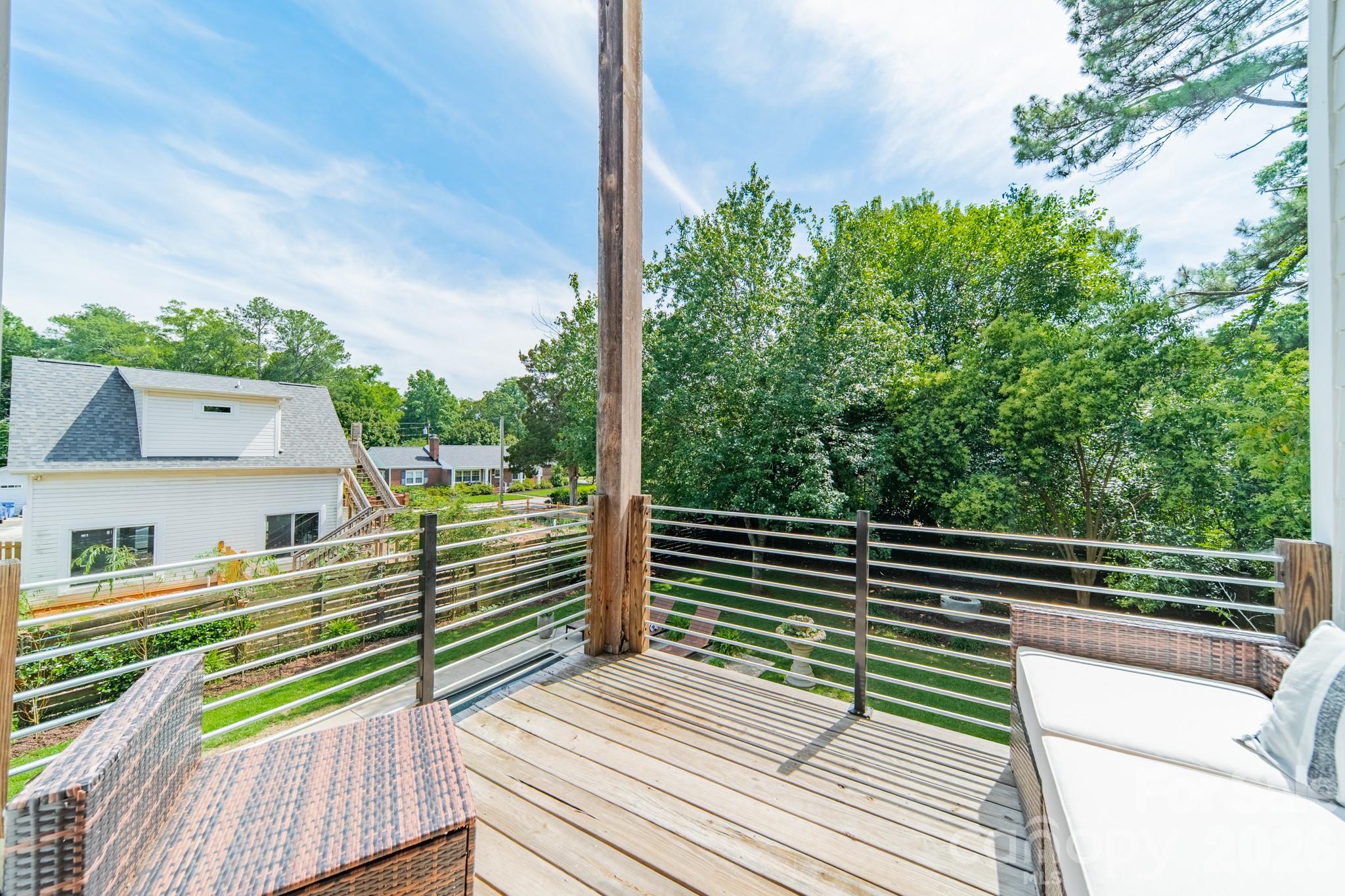 521 Forest Lane