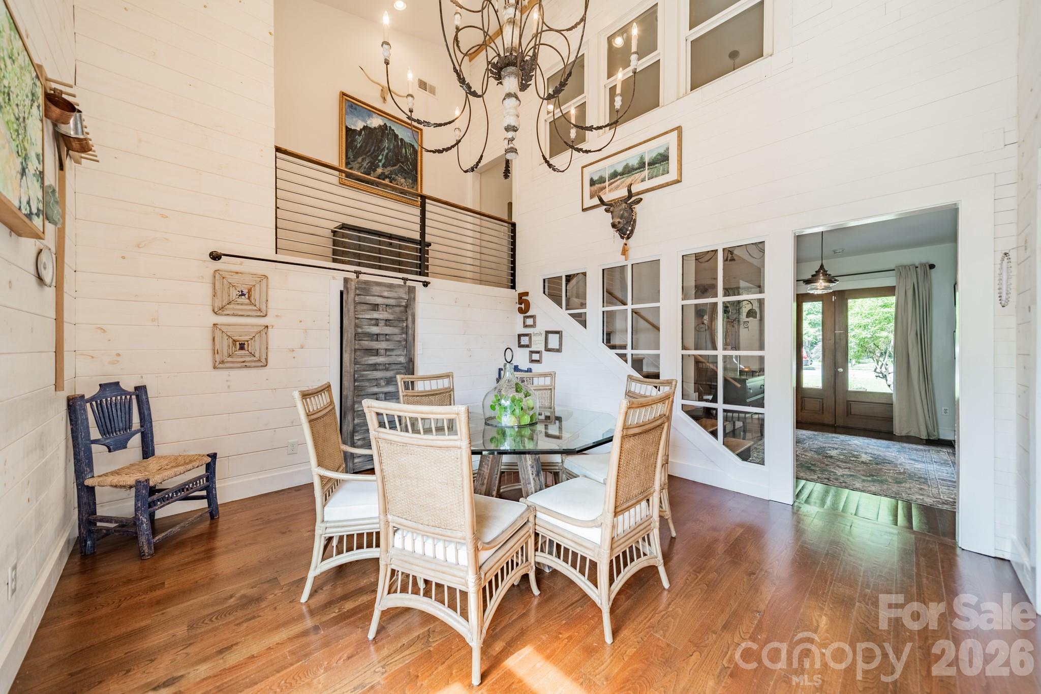 521 Forest Lane