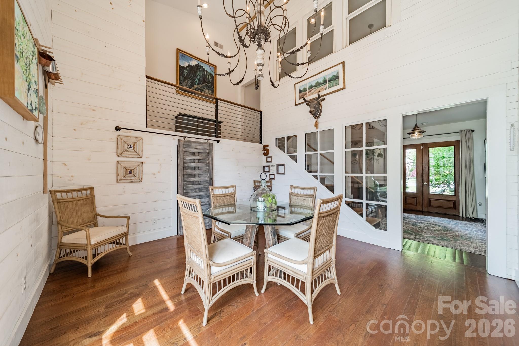 521 Forest Lane