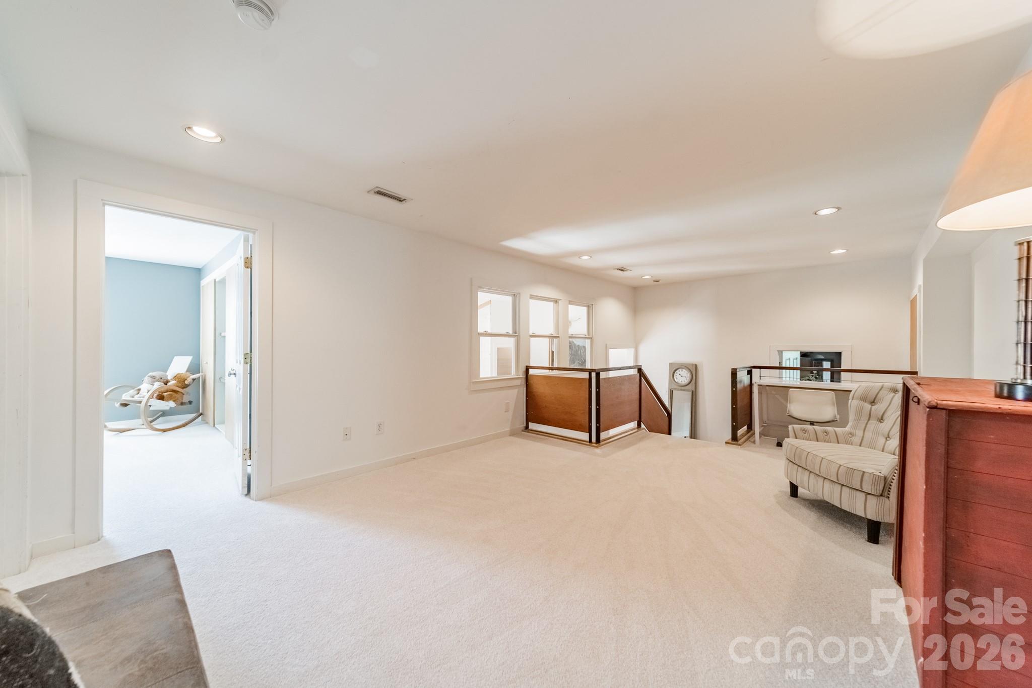 521 Forest Lane