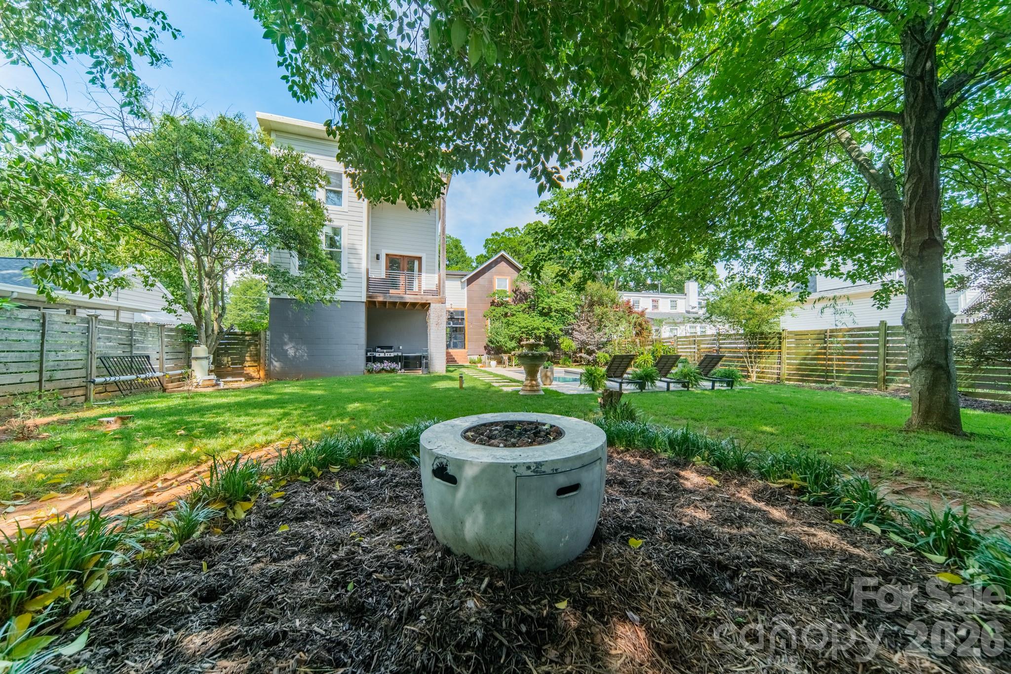 521 Forest Lane