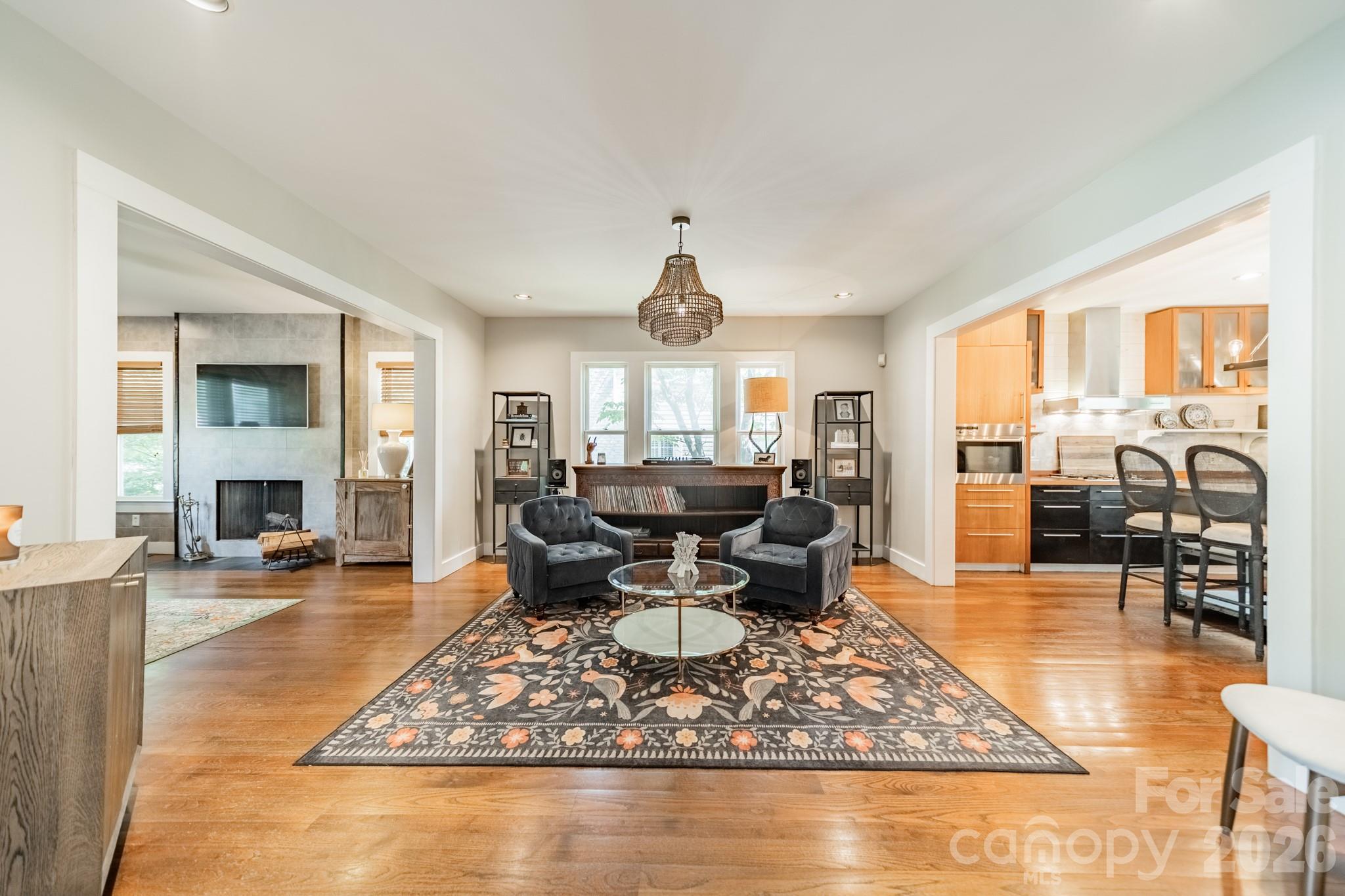 521 Forest Lane