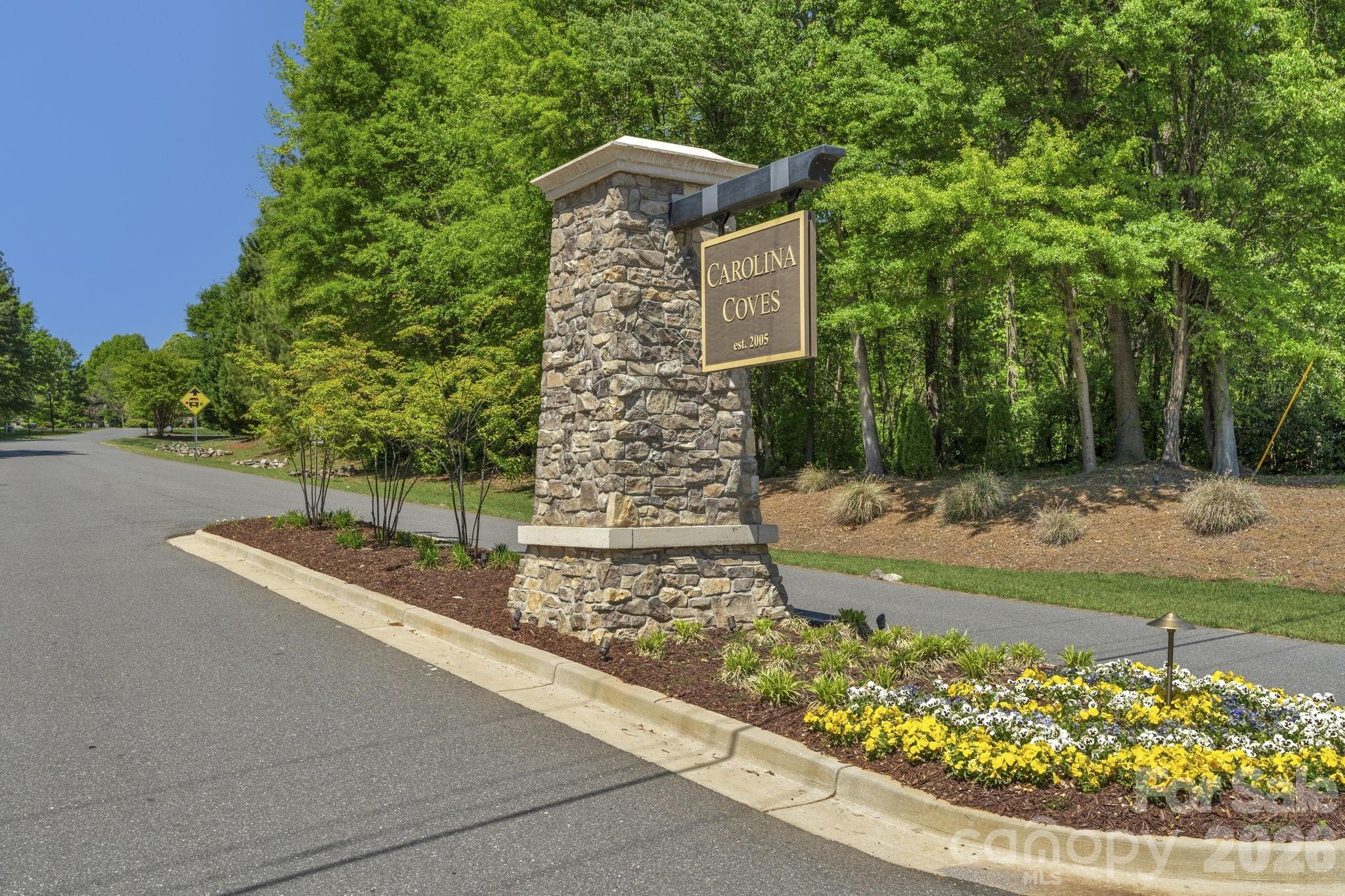365 Stone Cliff Lane