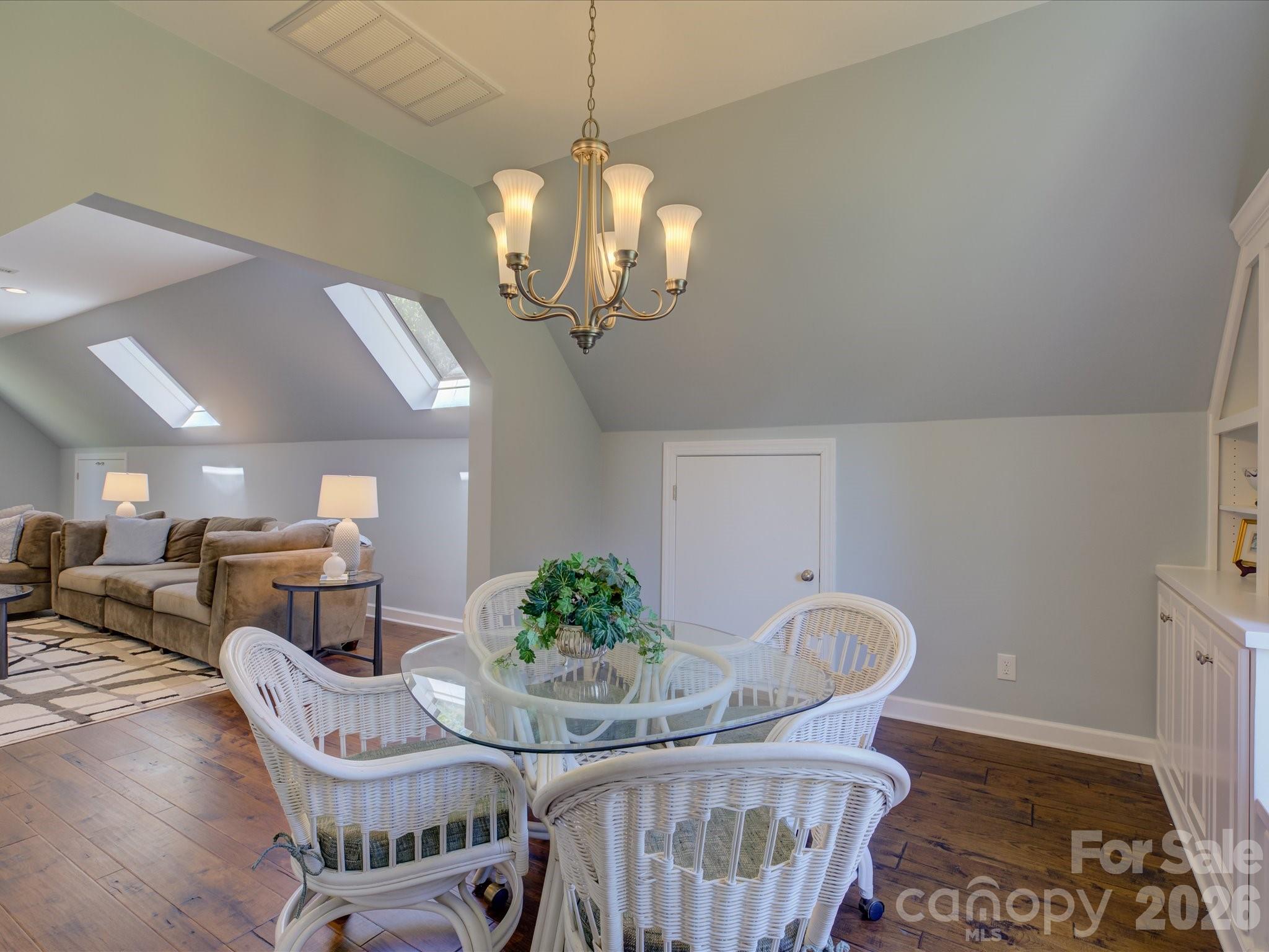 2980 Robinwood Road