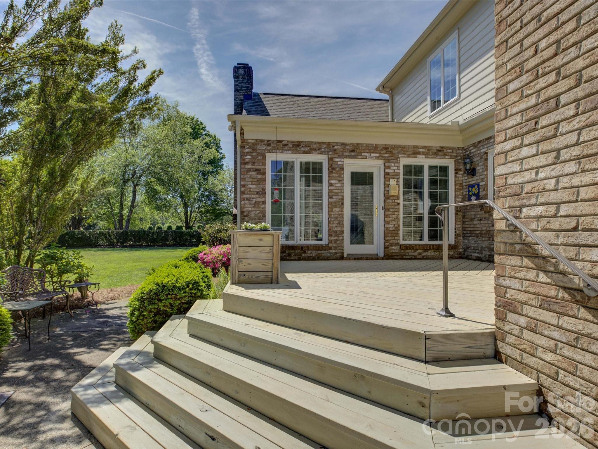 2980 Robinwood Road