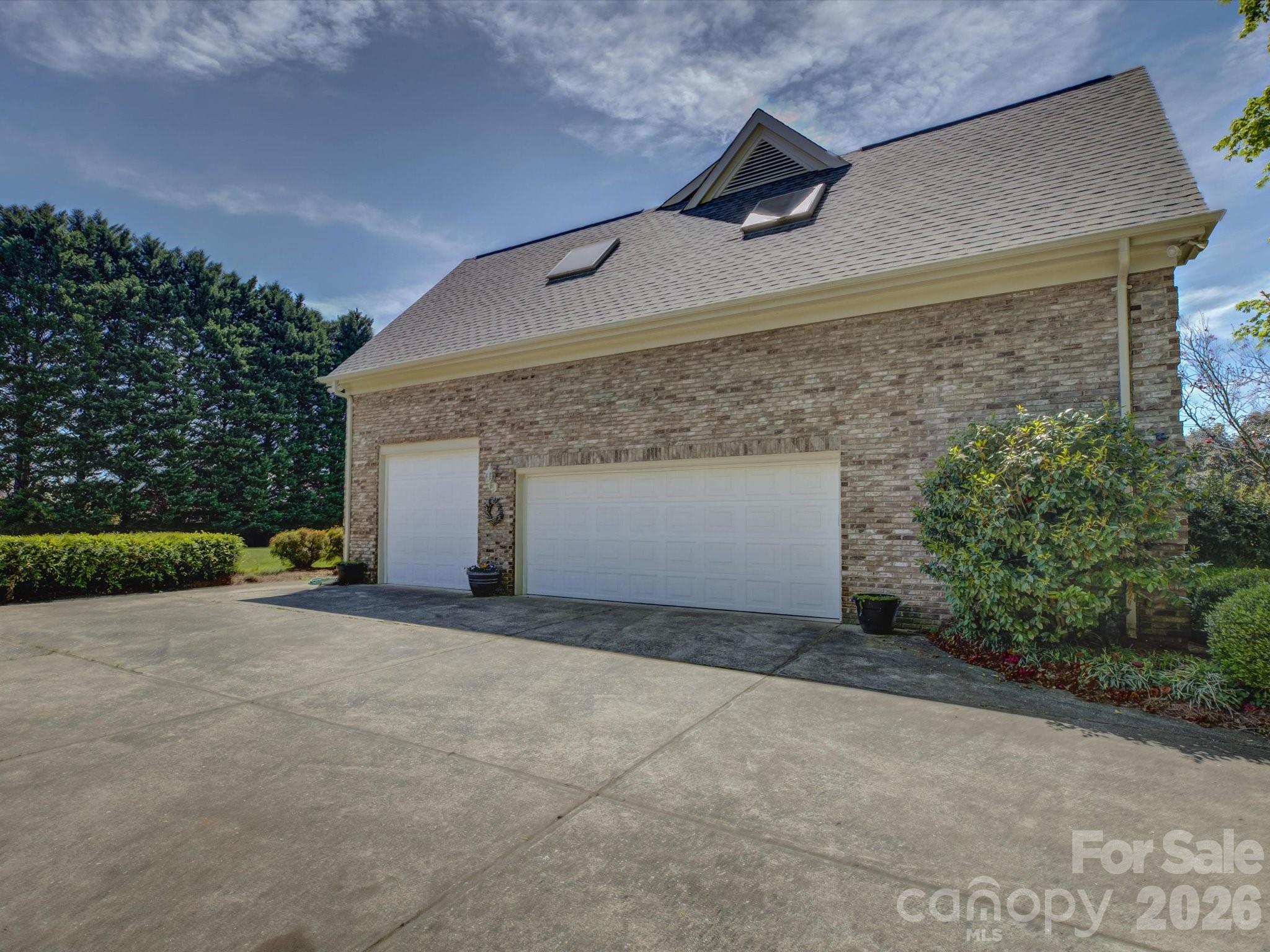 2980 Robinwood Road