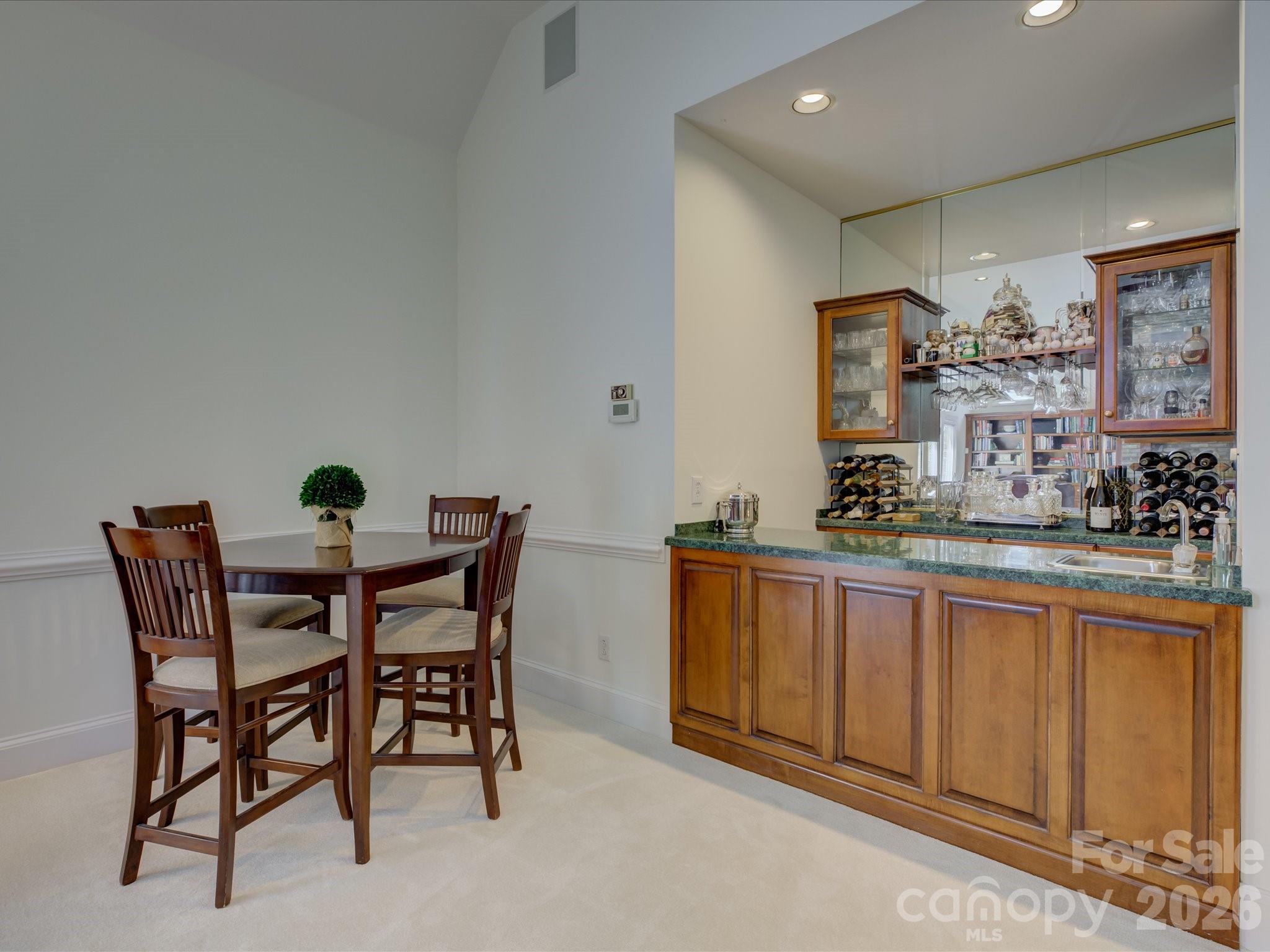 2980 Robinwood Road