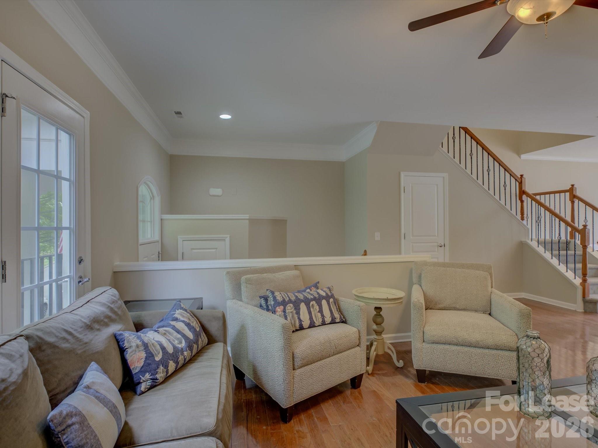 1098 Drayton Court