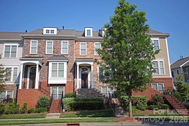 1098 Drayton Court