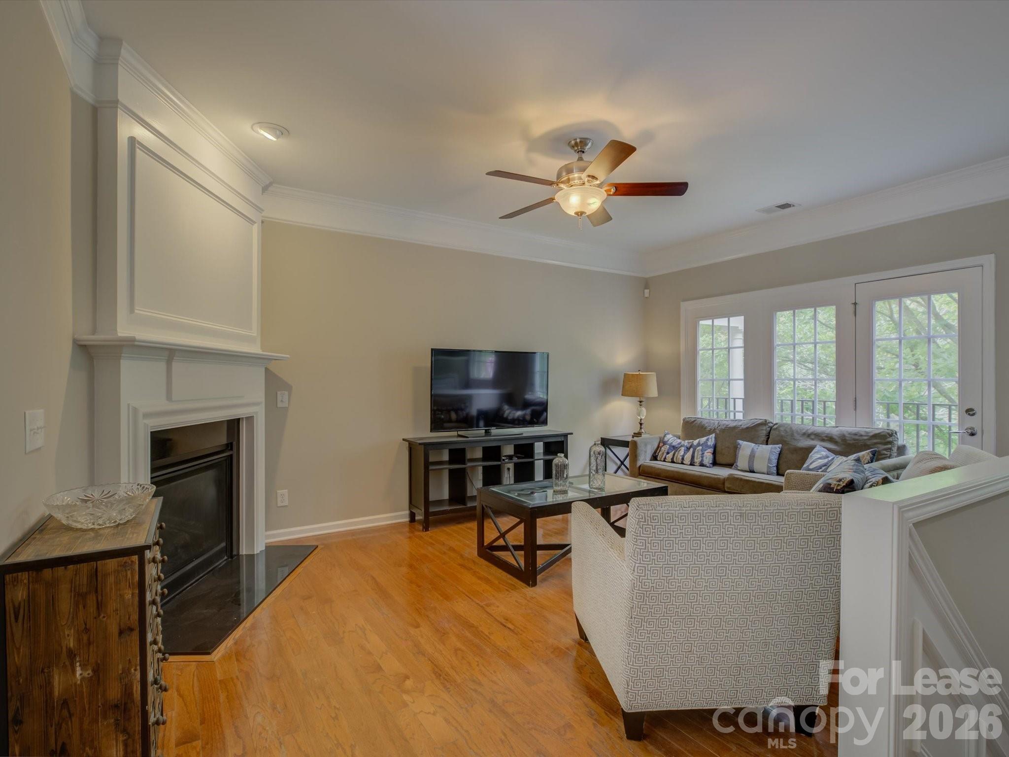 1098 Drayton Court
