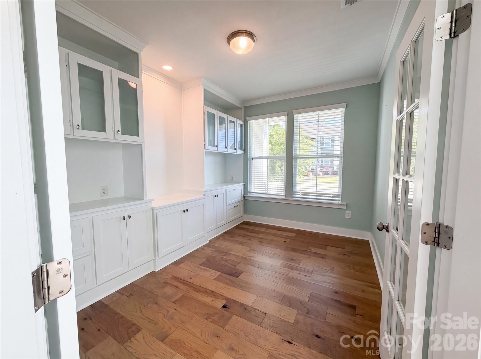1195 Therns Ferry Drive