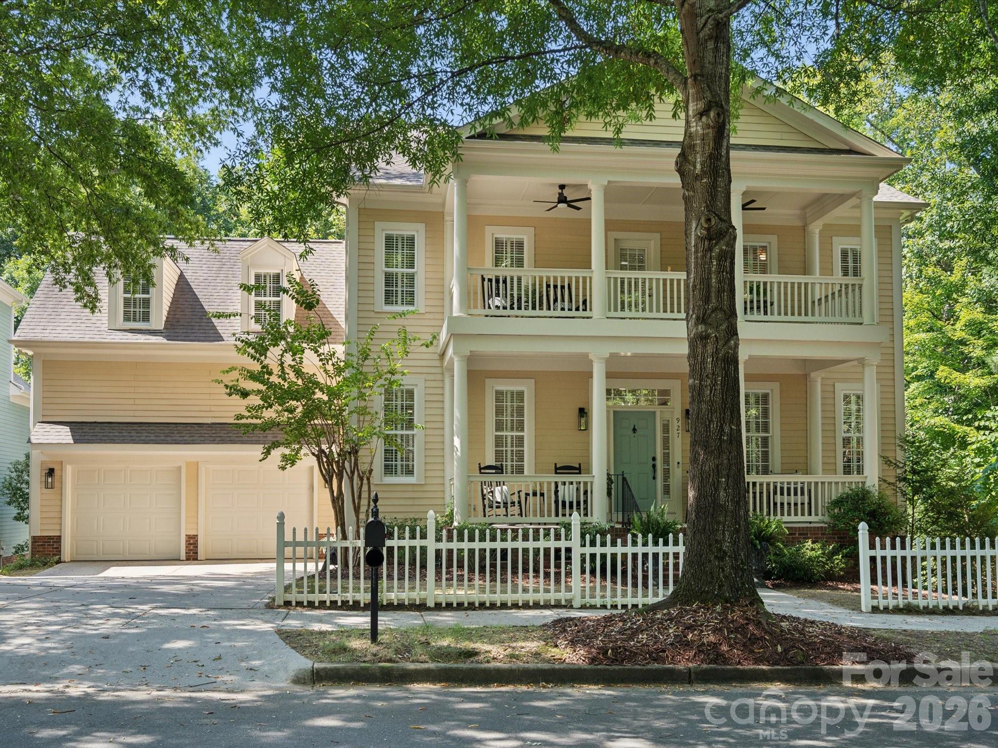 927 Dericks Crossing