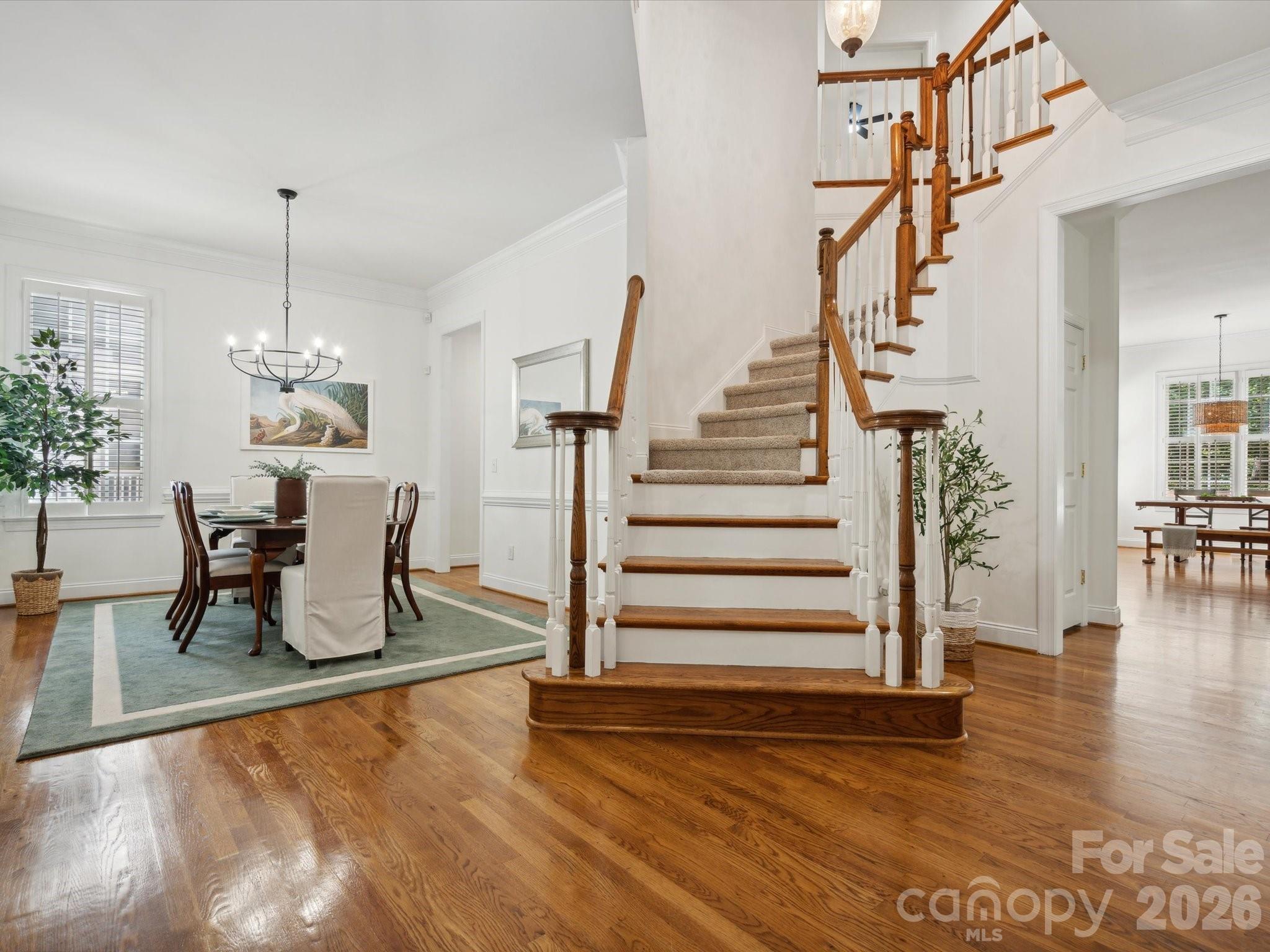 927 Dericks Crossing
