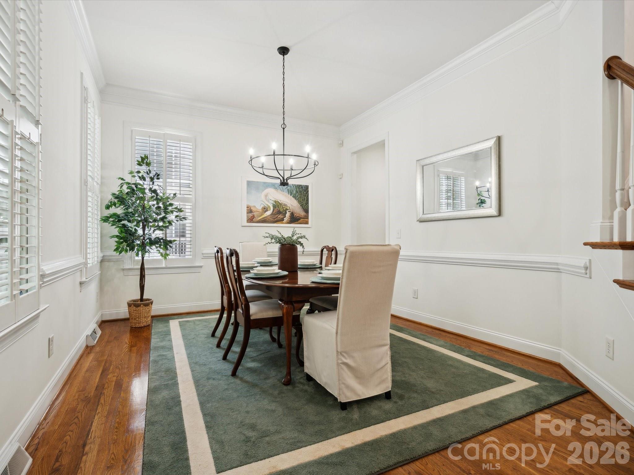 927 Dericks Crossing