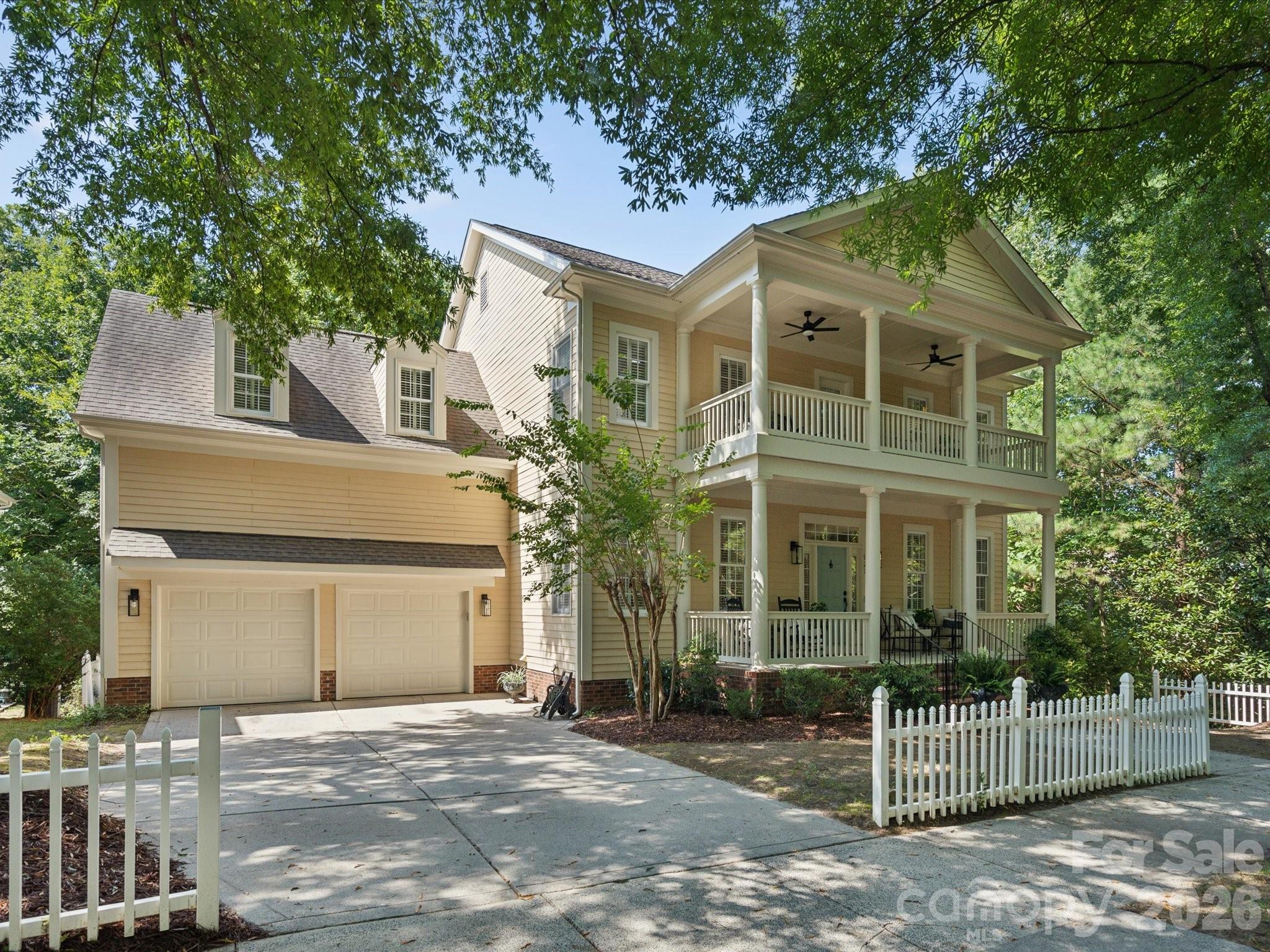 927 Dericks Crossing
