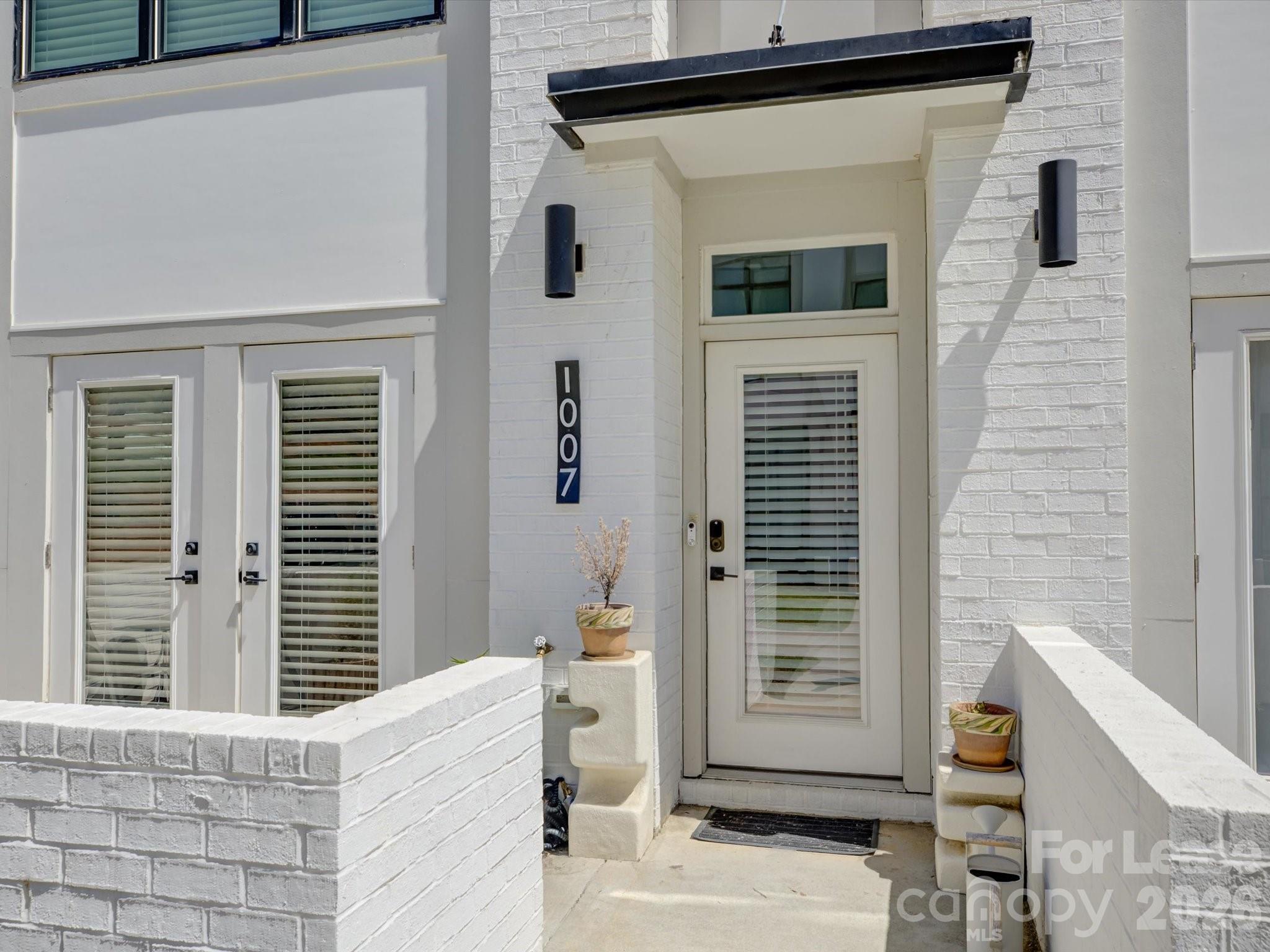 1007 Wesley Terrace Avenue