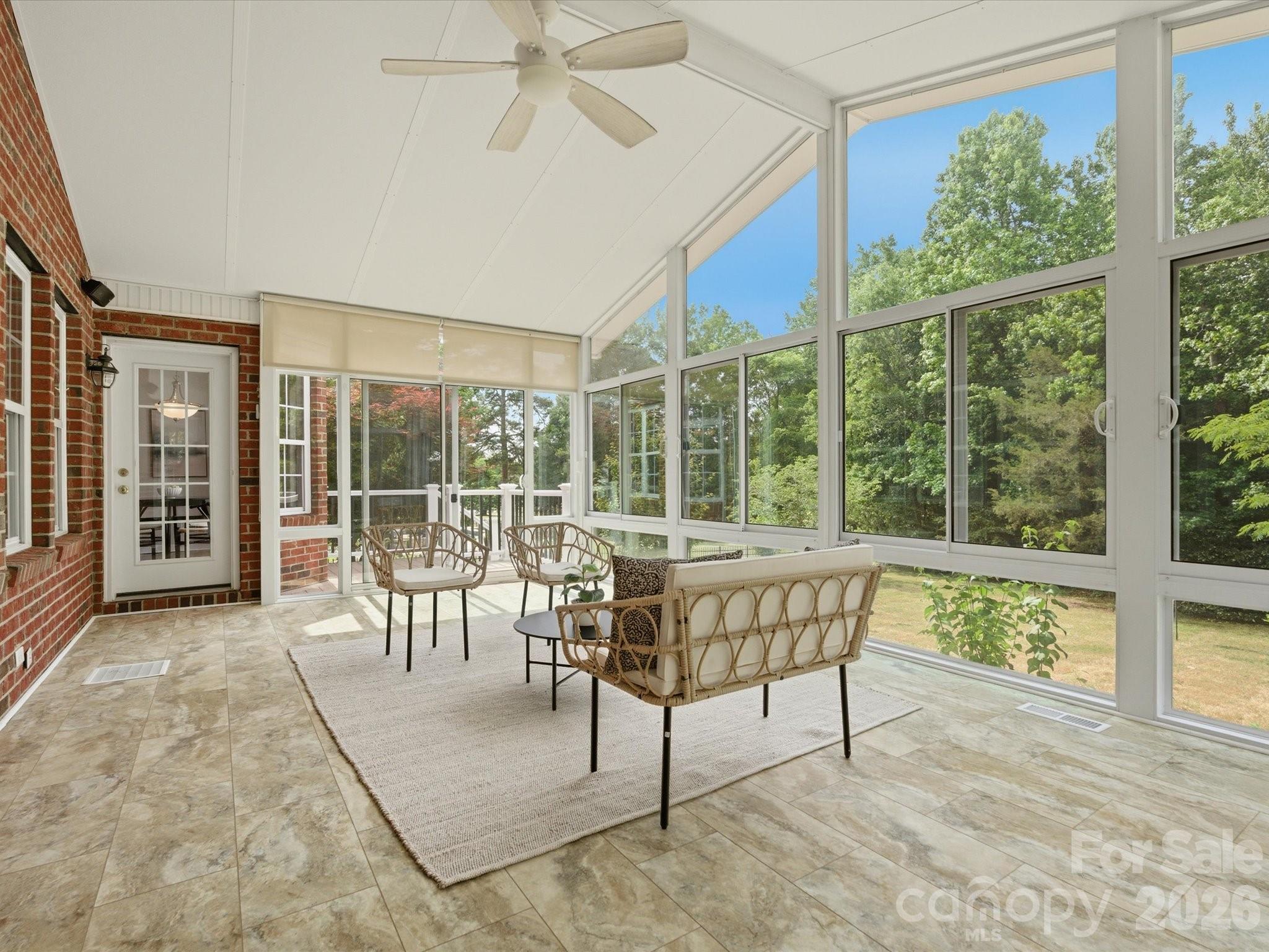 120 Lachlan Drive