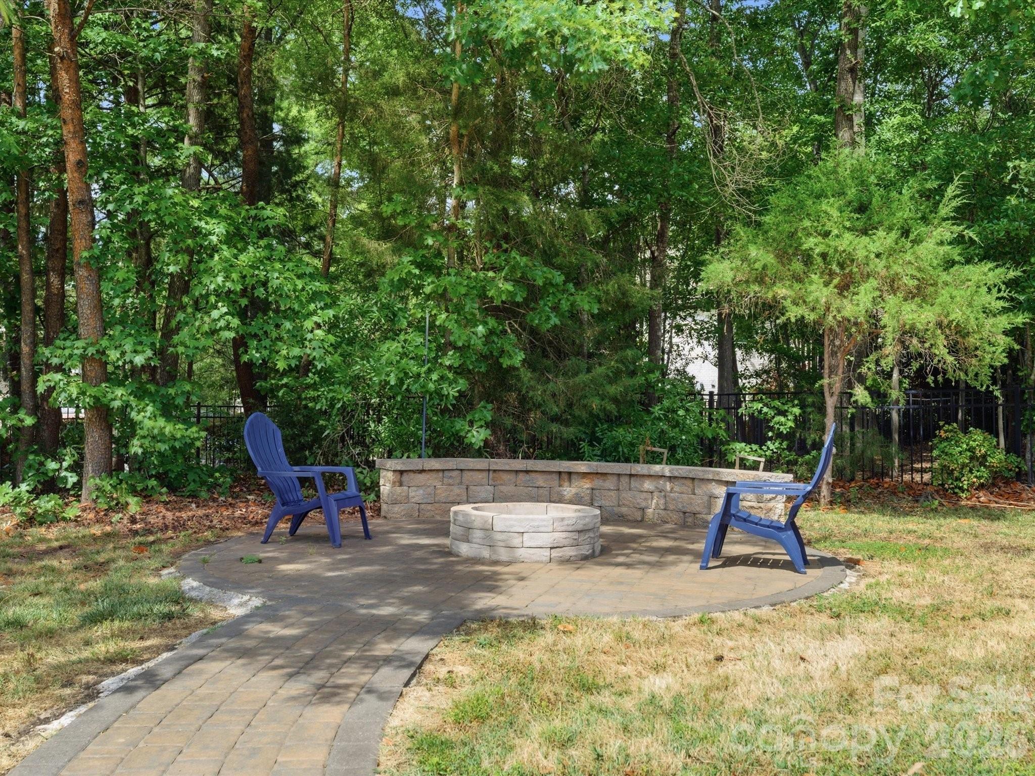 120 Lachlan Drive
