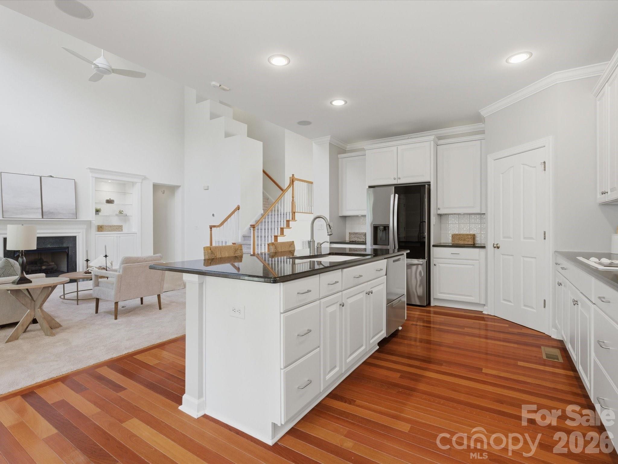 120 Lachlan Drive
