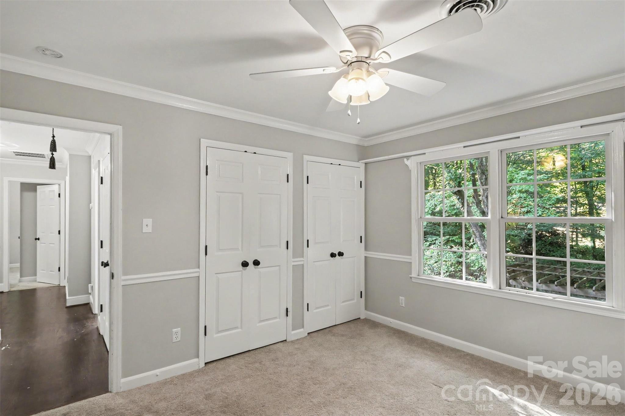 5812 Camelot Drive