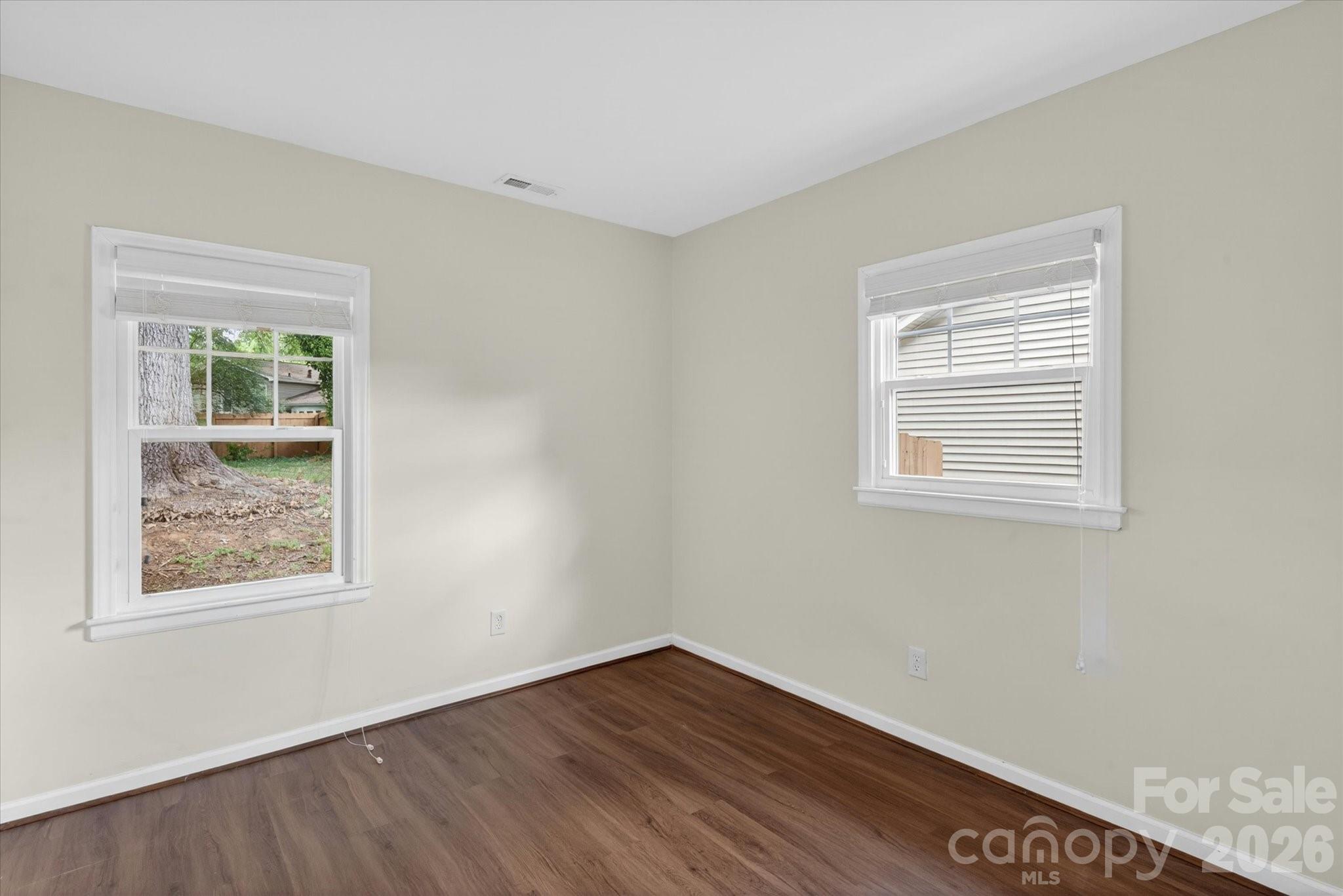 6912 Woodstock Drive