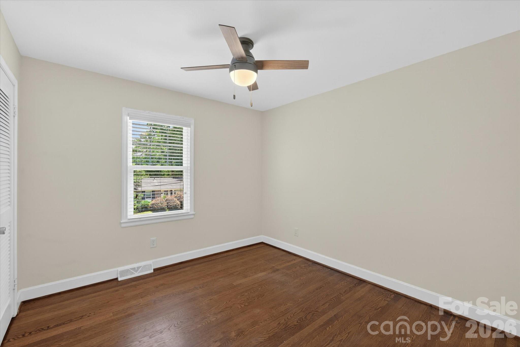 6912 Woodstock Drive