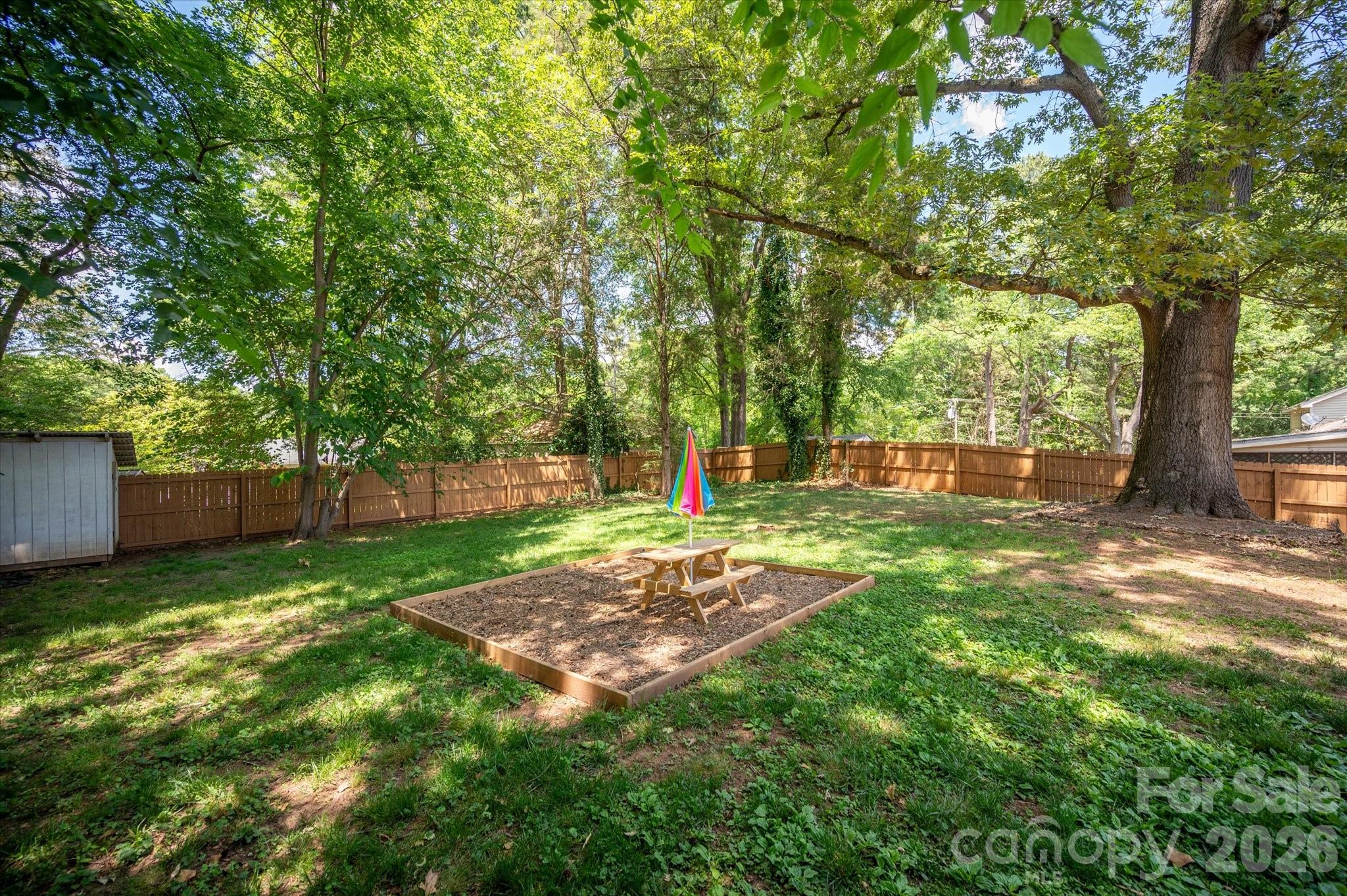 6912 Woodstock Drive