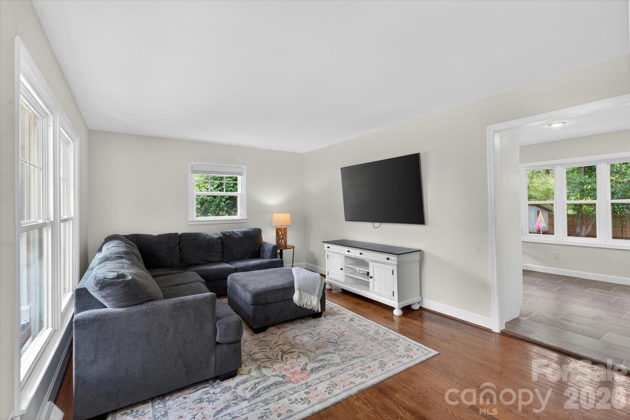 6912 Woodstock Drive
