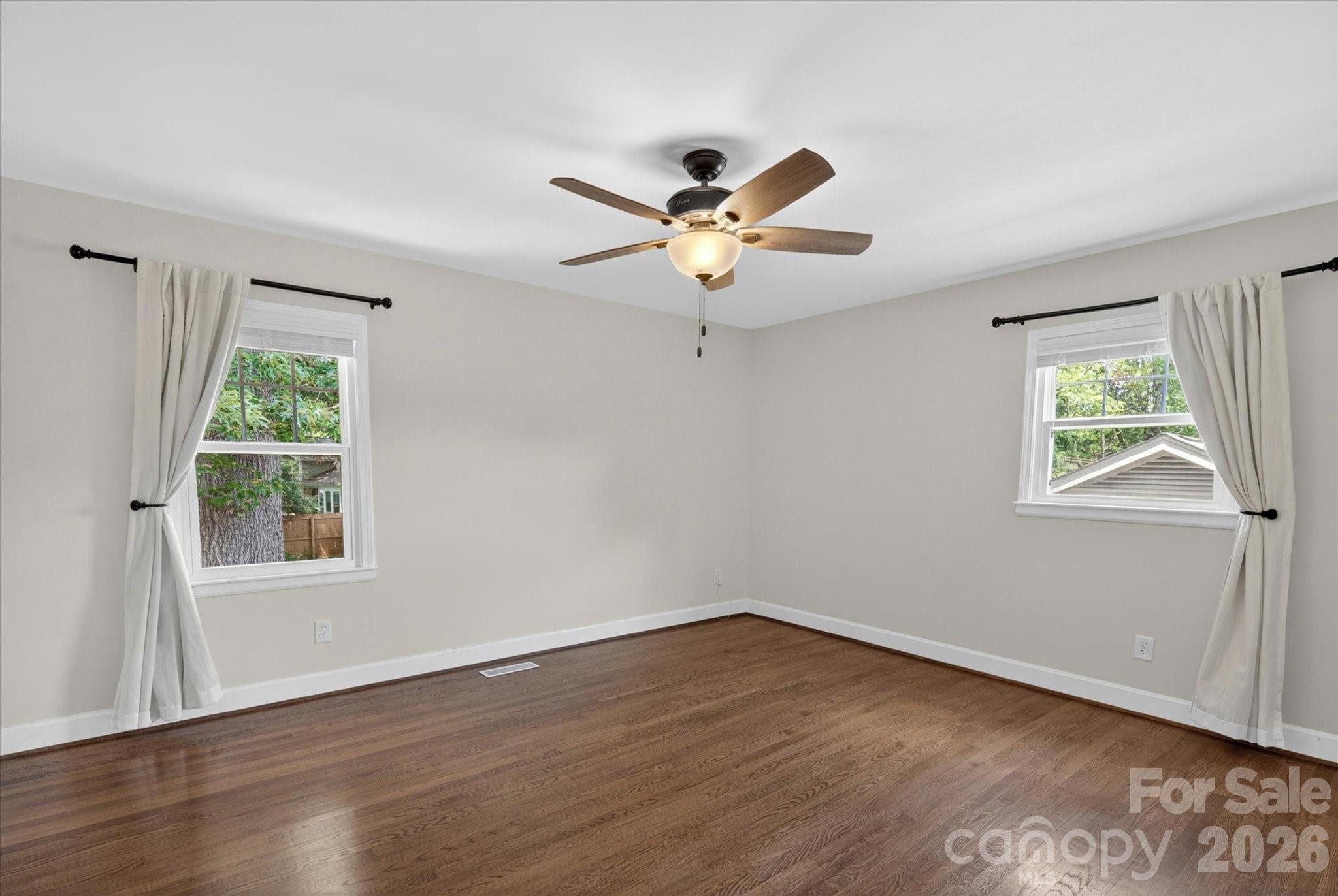 6912 Woodstock Drive