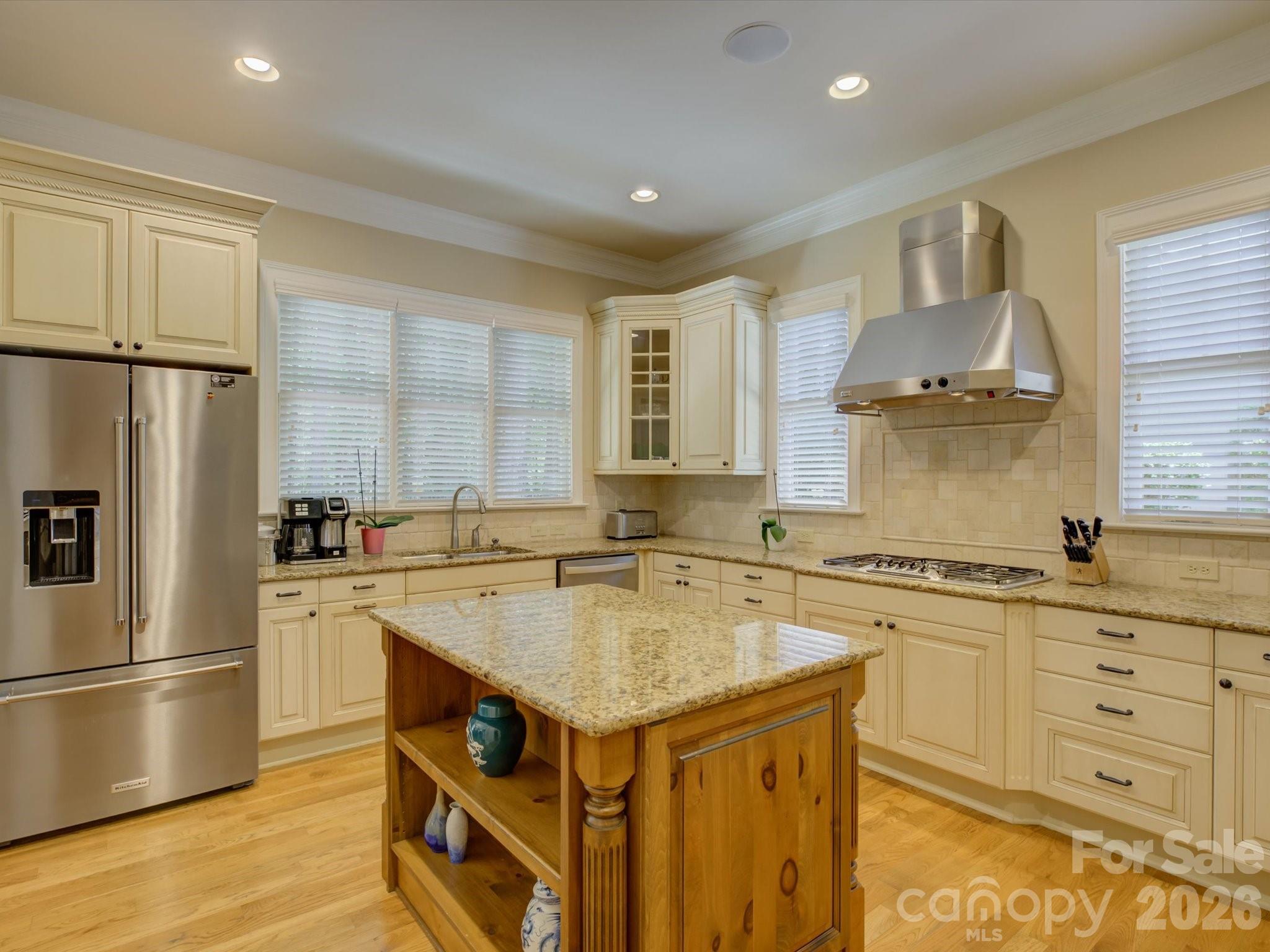3912 Lake Spring Cove Court