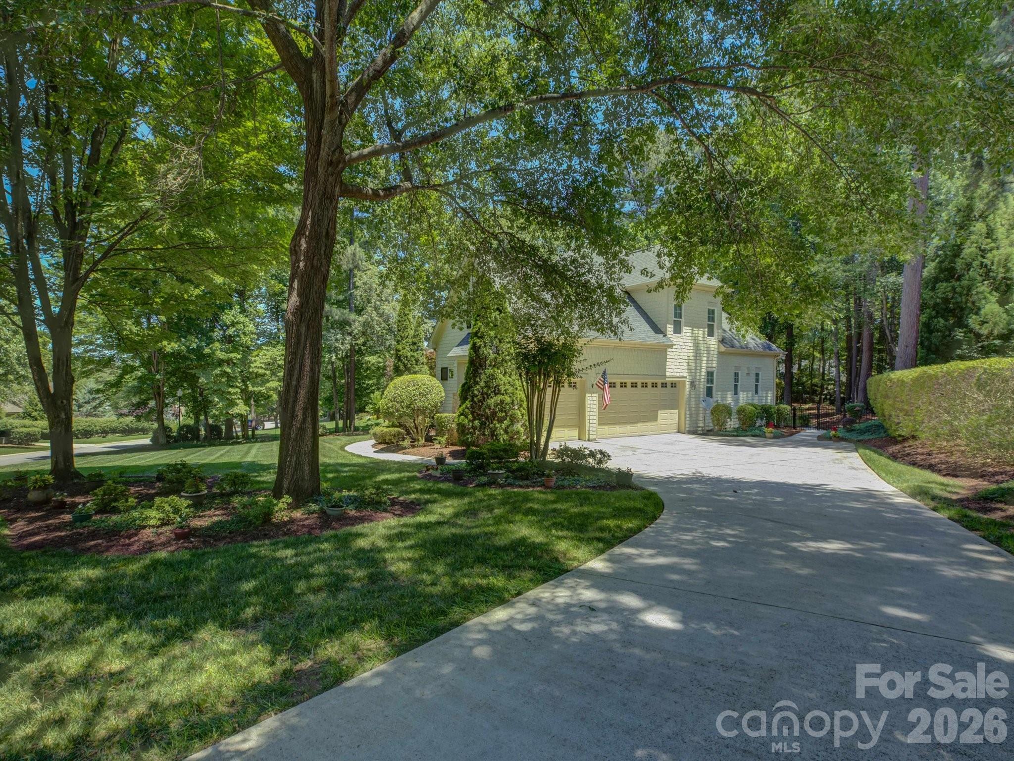 3912 Lake Spring Cove Court